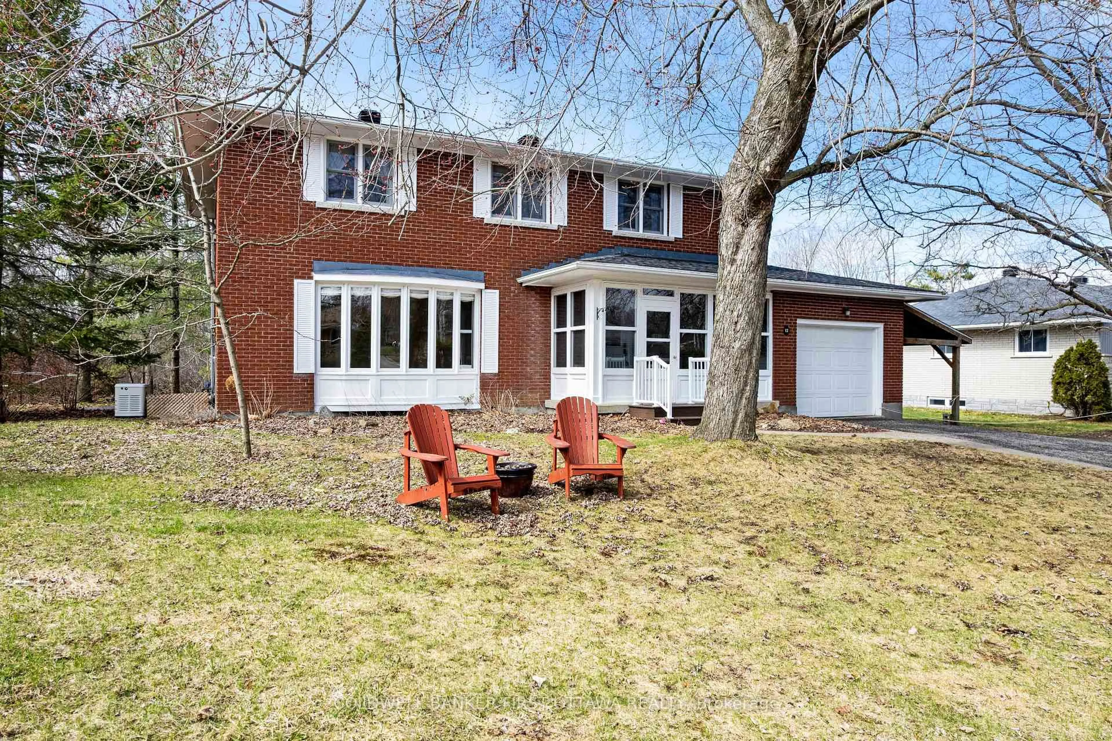 Home with brick exterior material, street for 12 Glenview Cres, Perth Ontario K7H 2L2