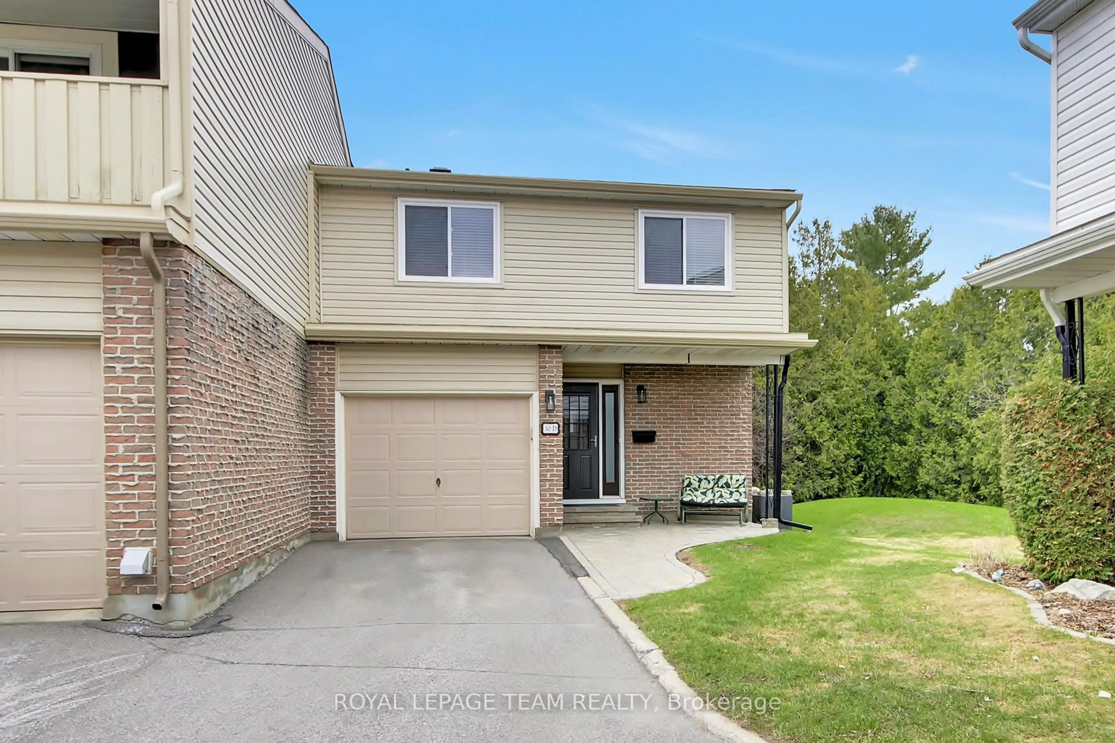 Unknown for 30 Black Forest Lane #D, Ottawa Ontario K2H 5C8