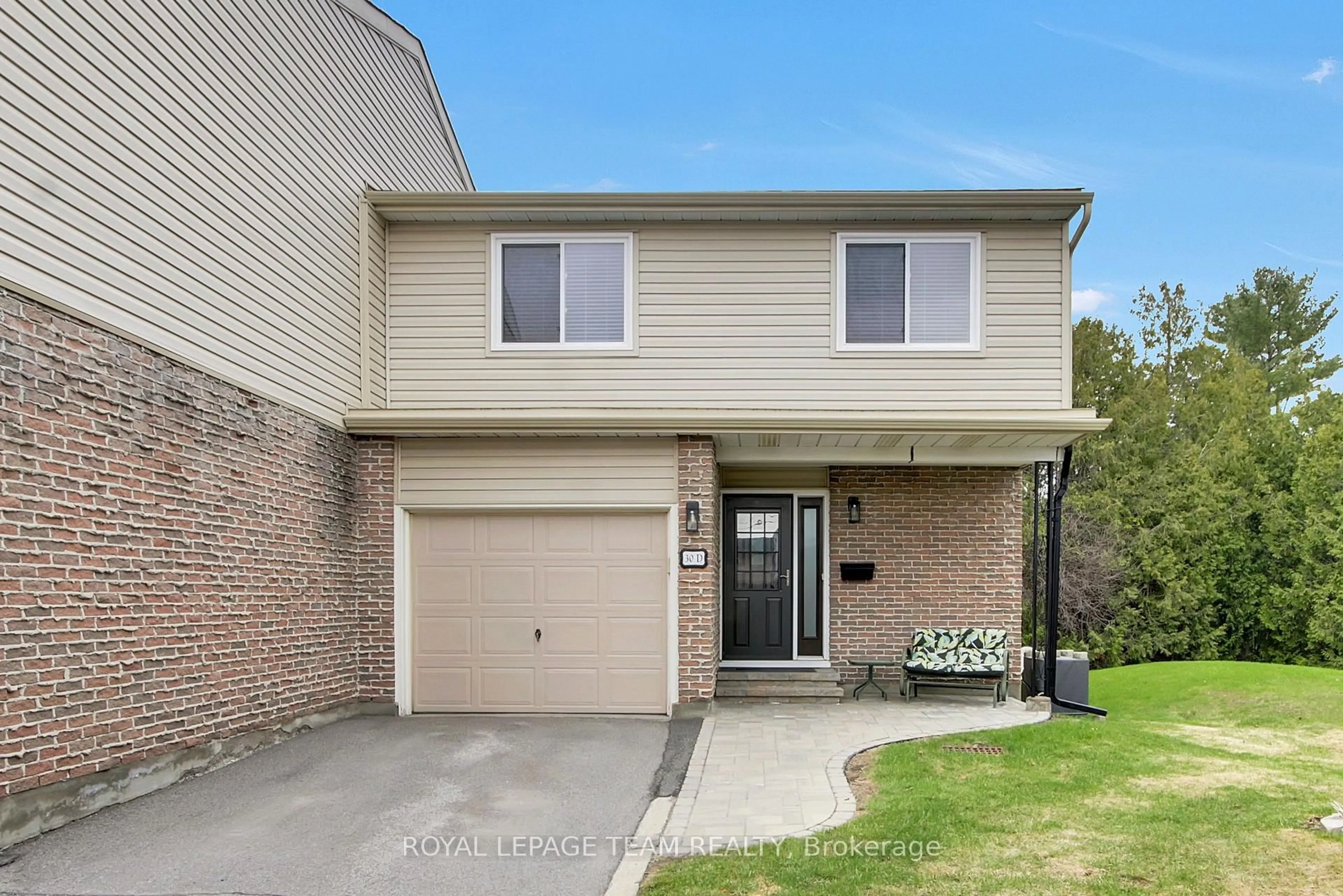 Unknown for 30 Black Forest Lane #D, Ottawa Ontario K2H 5C8