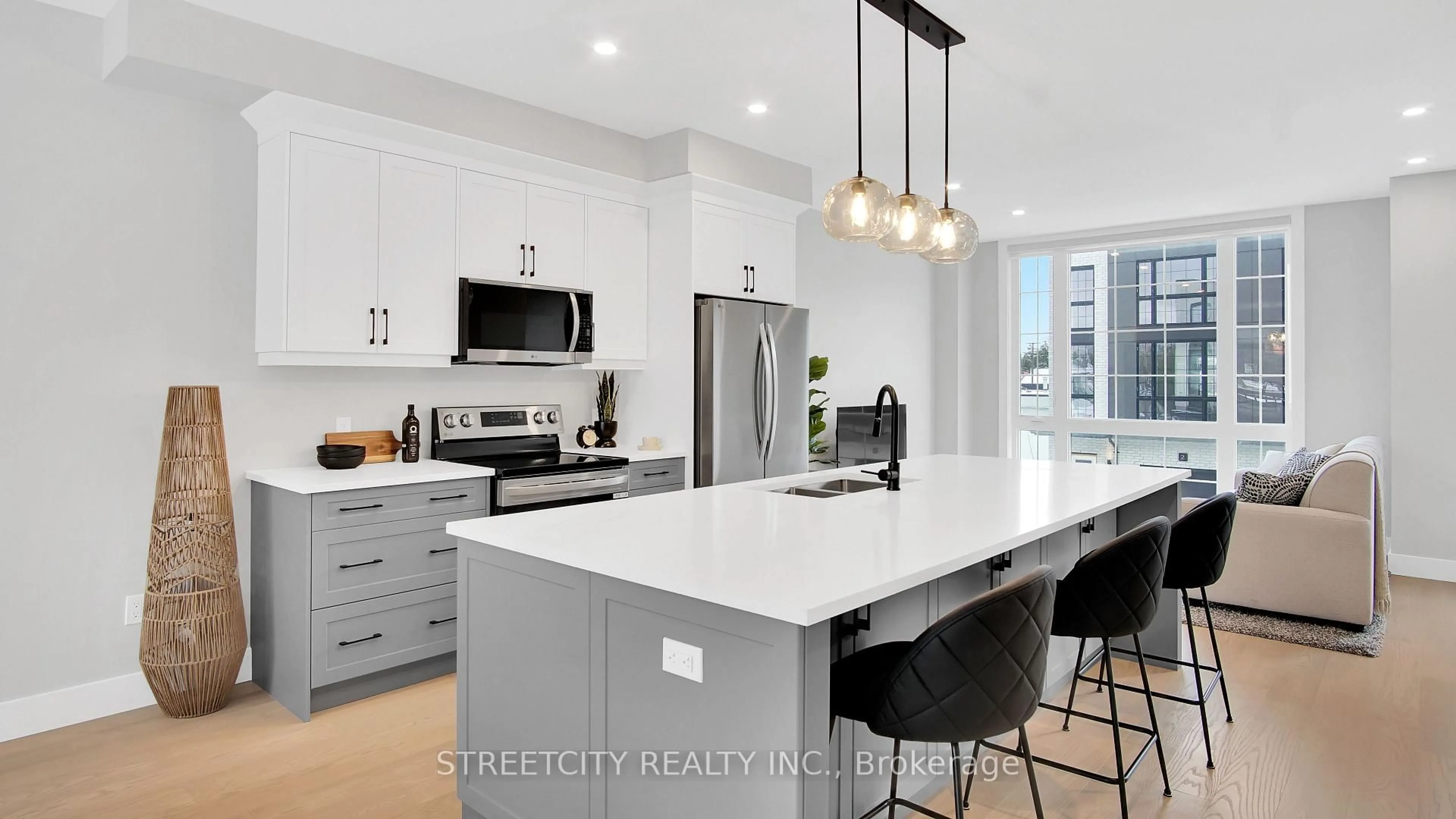 Open concept kitchen, ceramic/tile floor for 2500 MAIN St #9, London South Ontario N6P 1T5