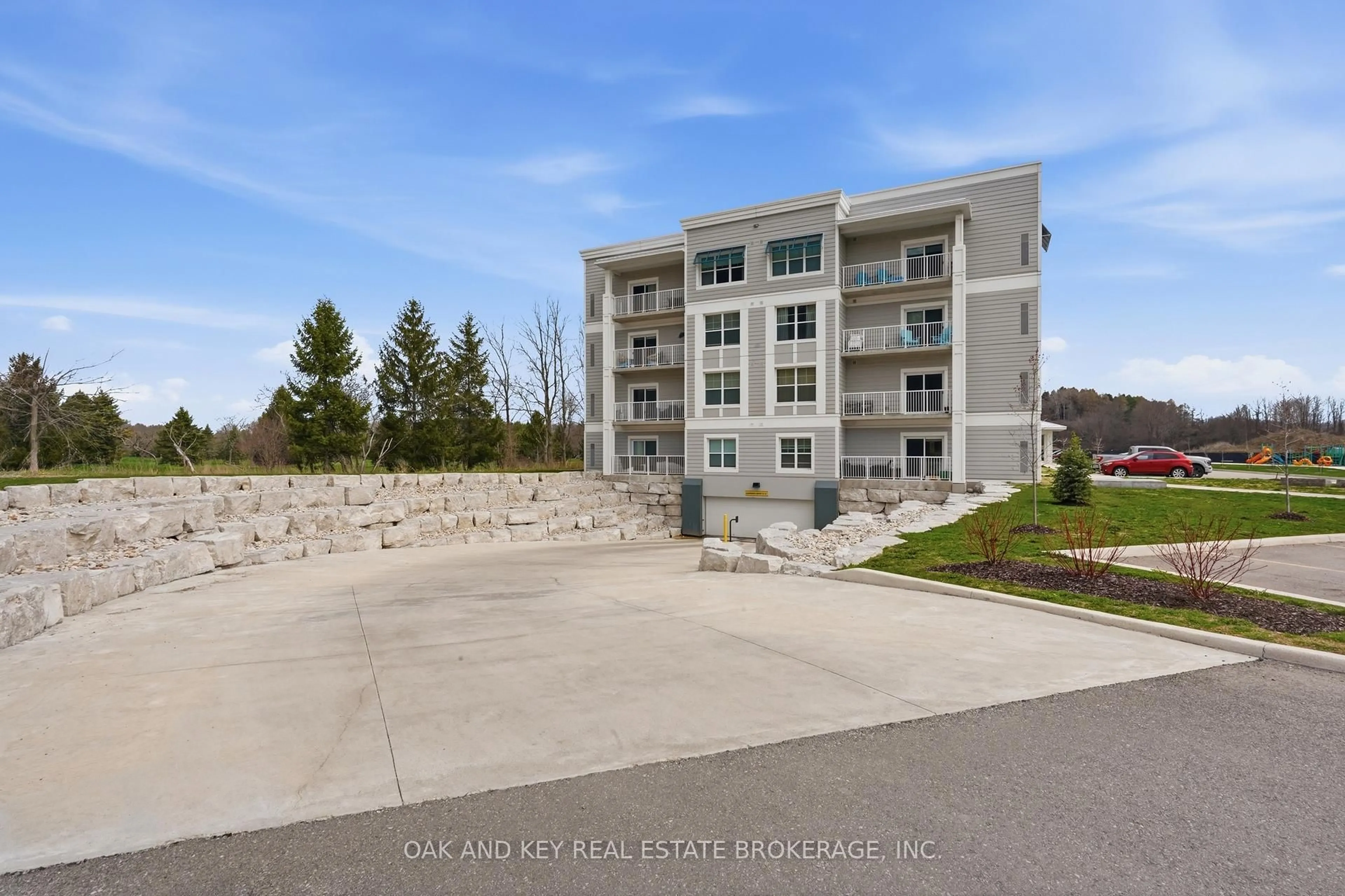 A pic from outside/outdoor area/front of a property/back of a property/a pic from drone, water/lake/river/ocean view for 100 The Prom #203, Central Elgin Ontario N5L 1C9