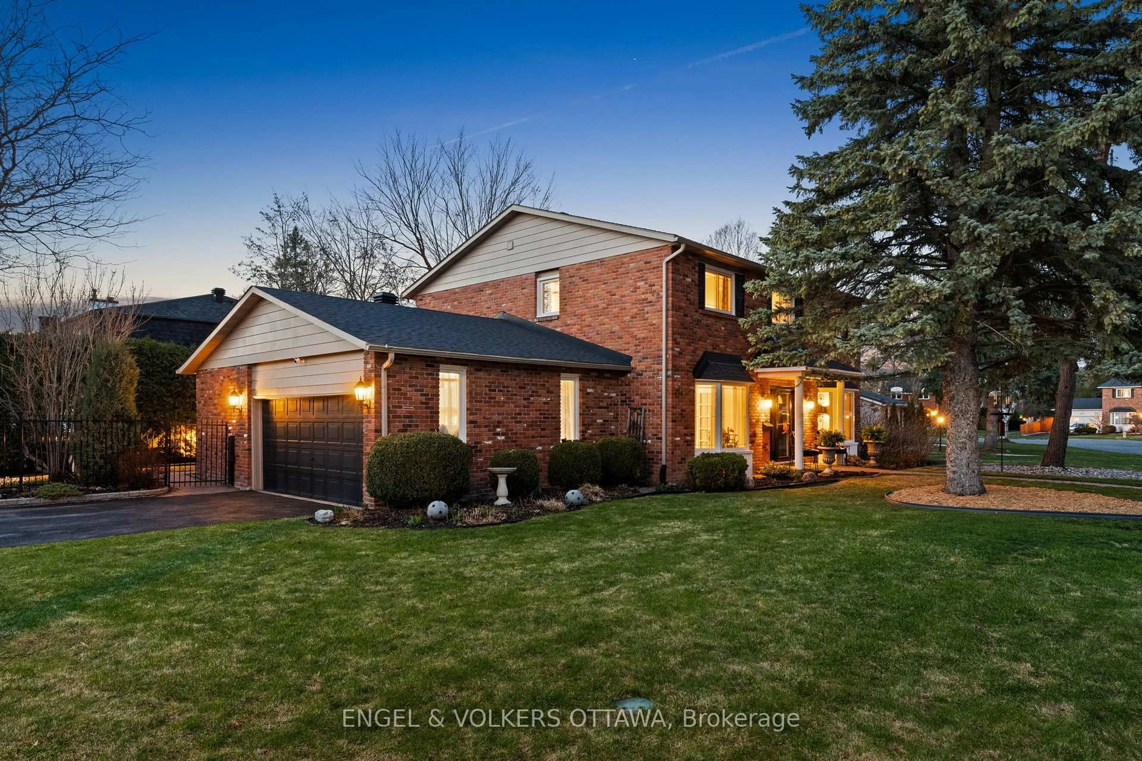 Home with brick exterior material, street for 1 Erinlea Crt, Nepean Ontario K2E 7C8