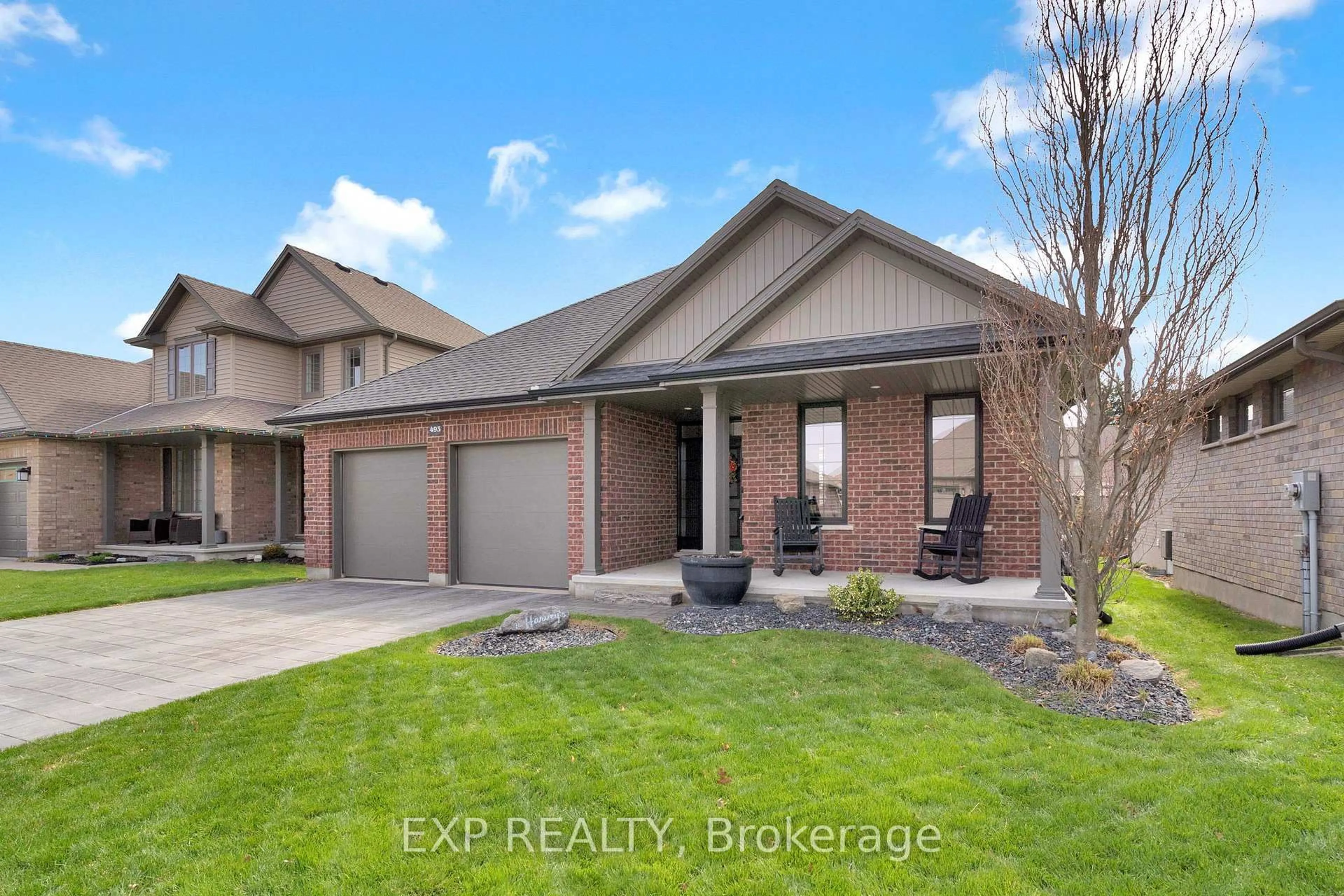 Home with brick exterior material, unknown for 493 Bennett Cres, Strathroy-Caradoc Ontario N0L 1W0