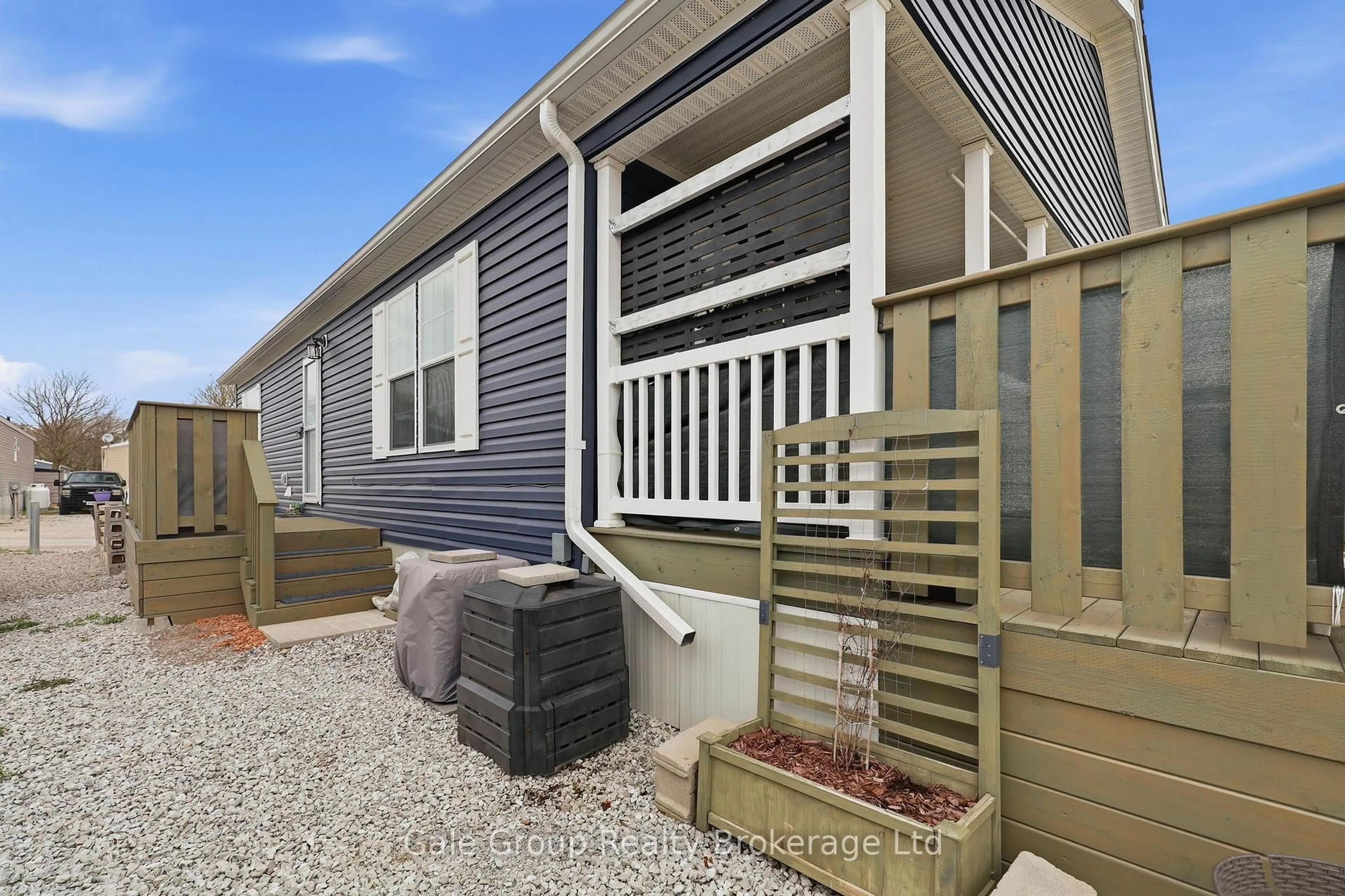 Home with vinyl exterior material, street for 99 Fourth Concession Rd #635, Brant Ontario N0E 1A0