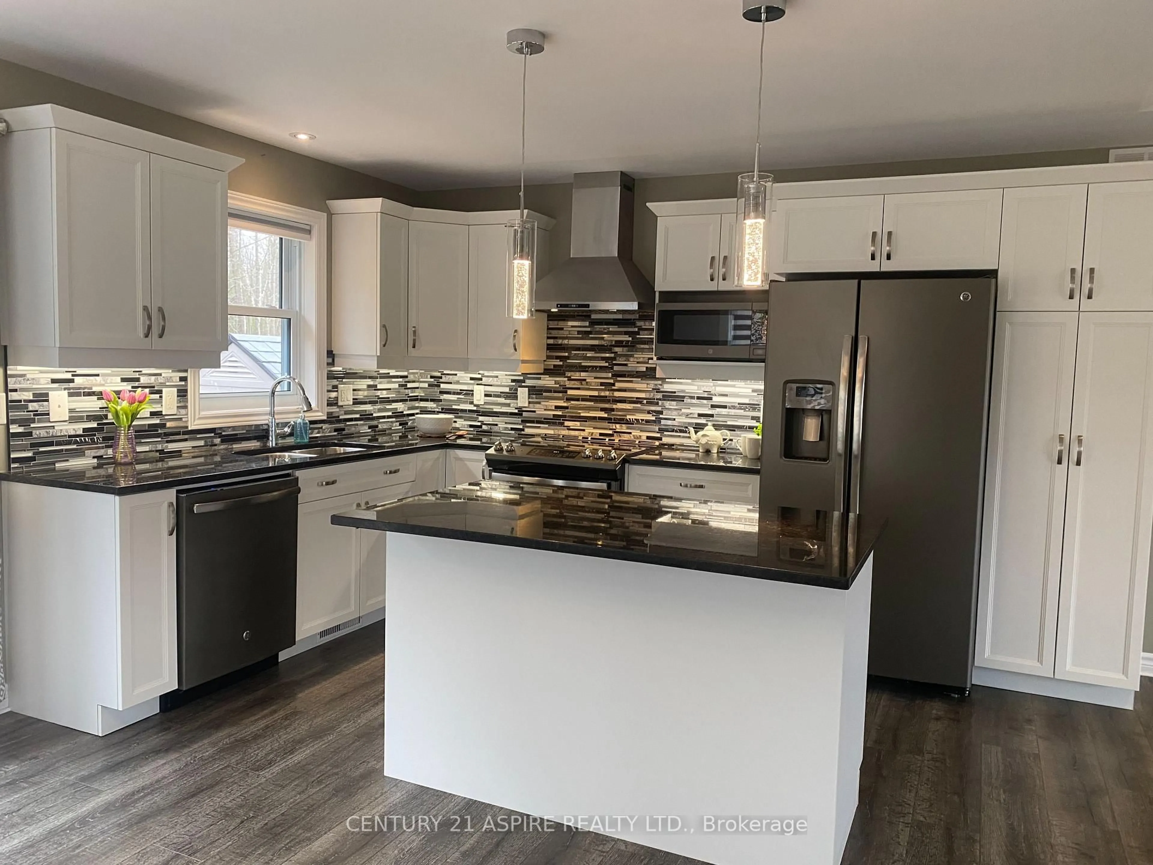 Open concept kitchen, unknown for 43 Dustin Dr, Petawawa Ontario K8H 0G3