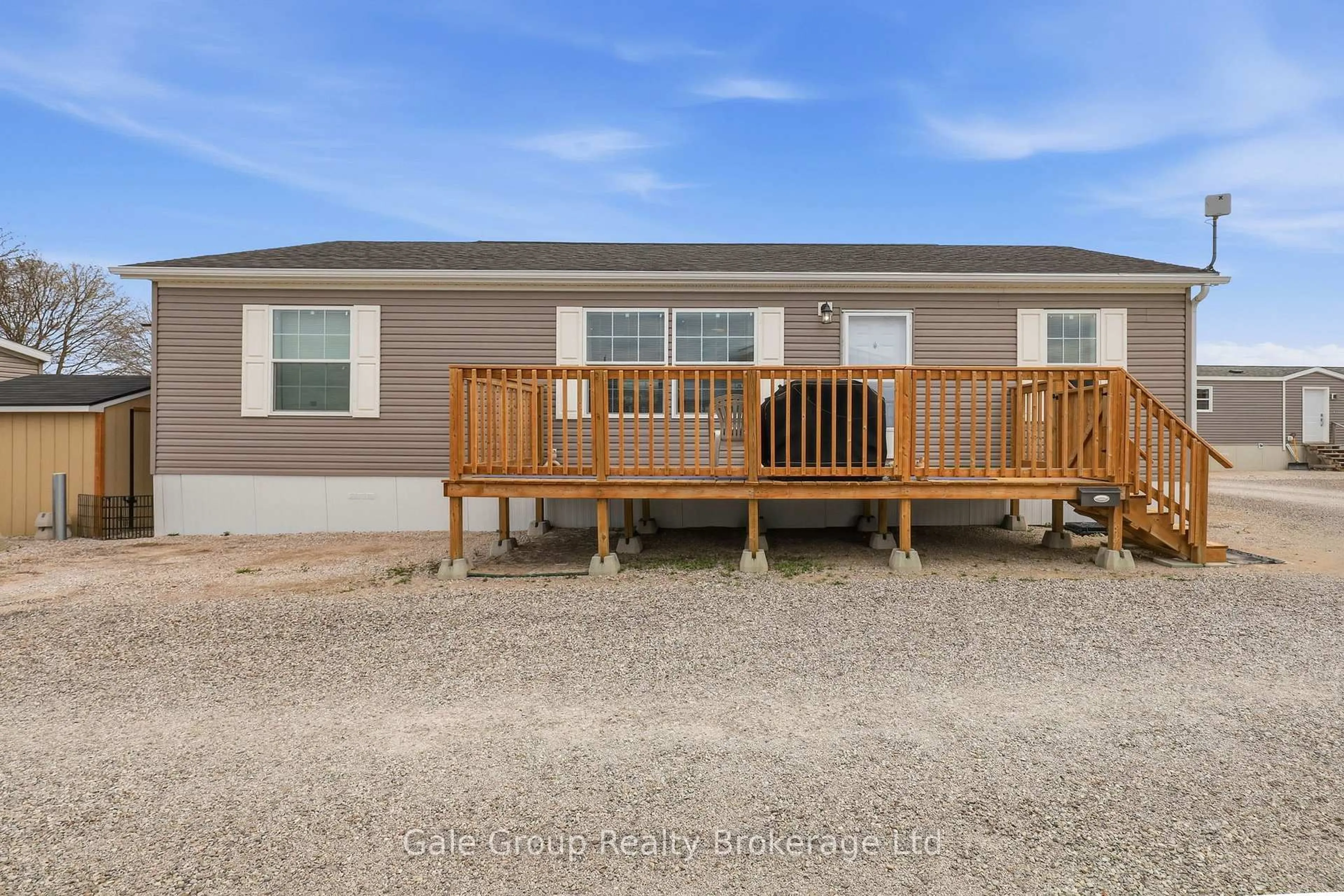 Home with vinyl exterior material, water/lake/river/ocean view for 99 Fourth Concession Rd #640, Brant Ontario N0E 1A0