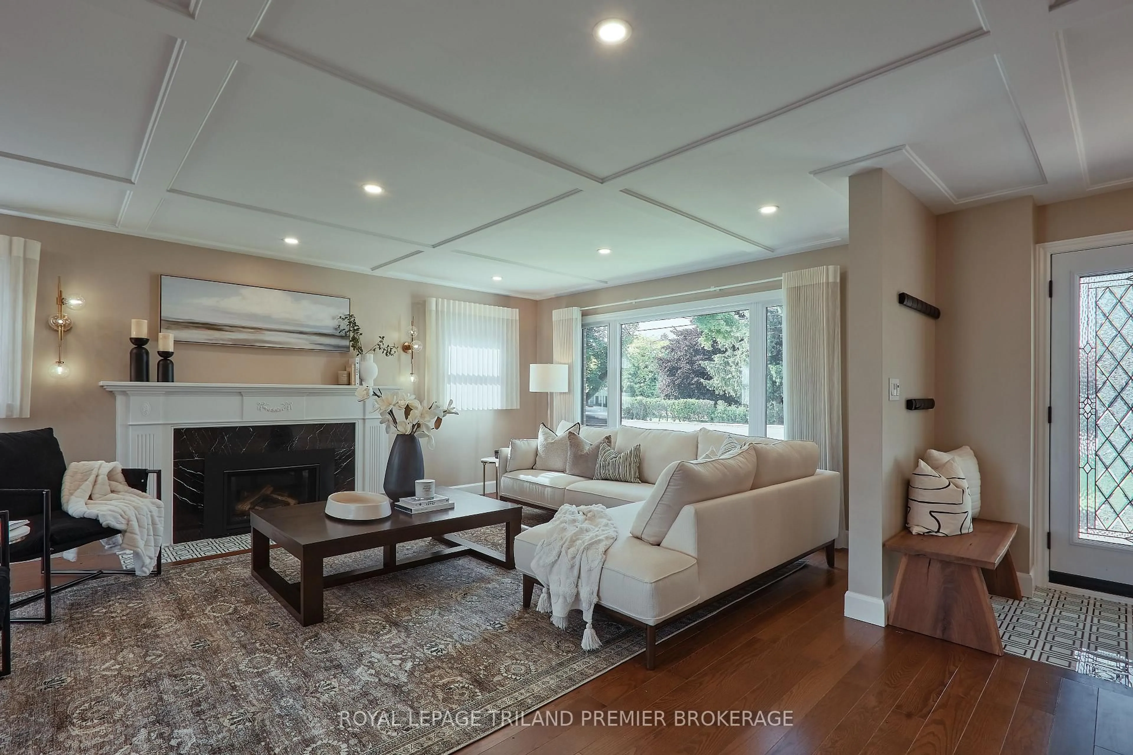 Living room with furniture, unknown for 271 BASELINE Rd, London South Ontario N6C 2P2