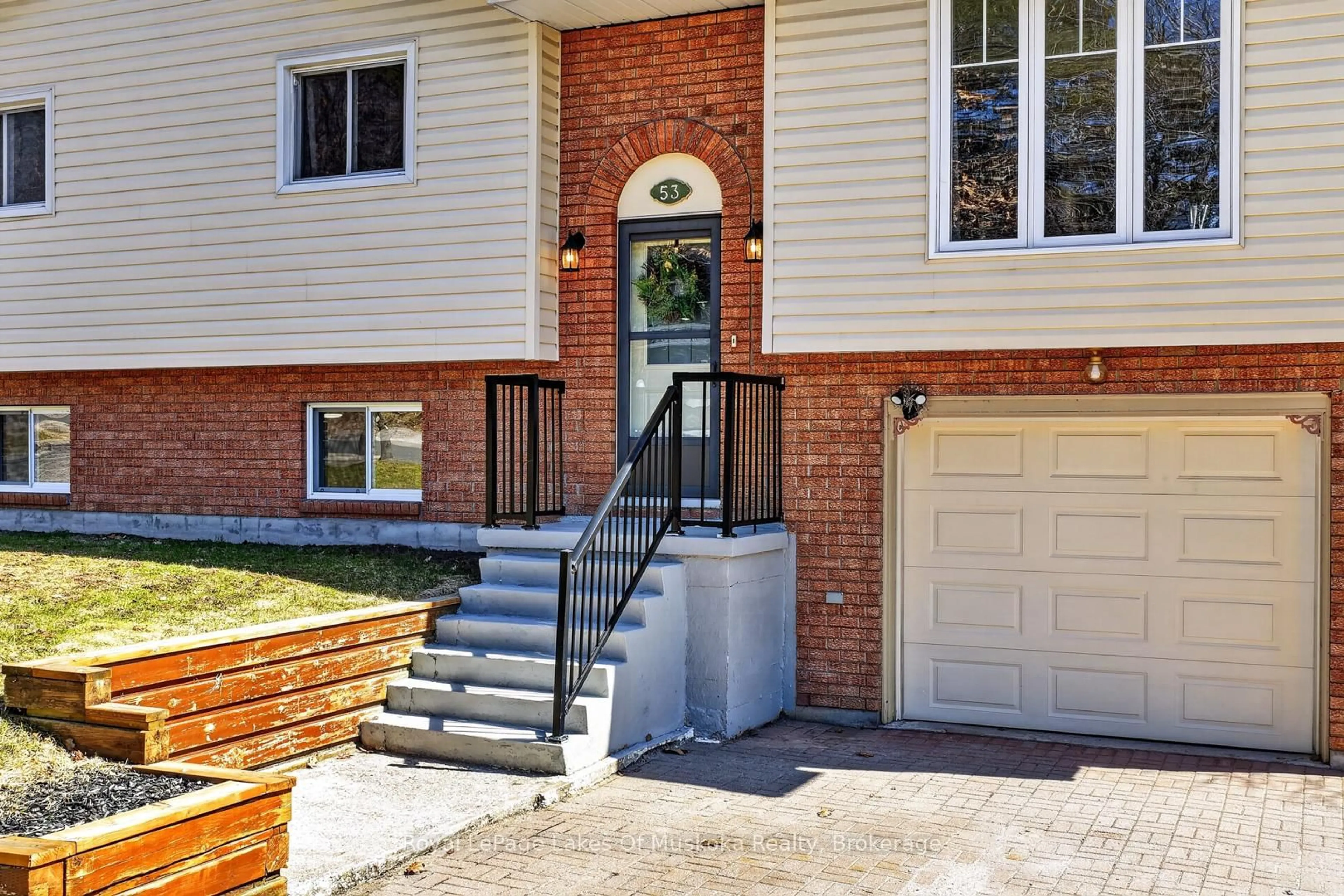 Home with brick exterior material, street for 53 Paget St, Sundridge Ontario P0A 1Z0