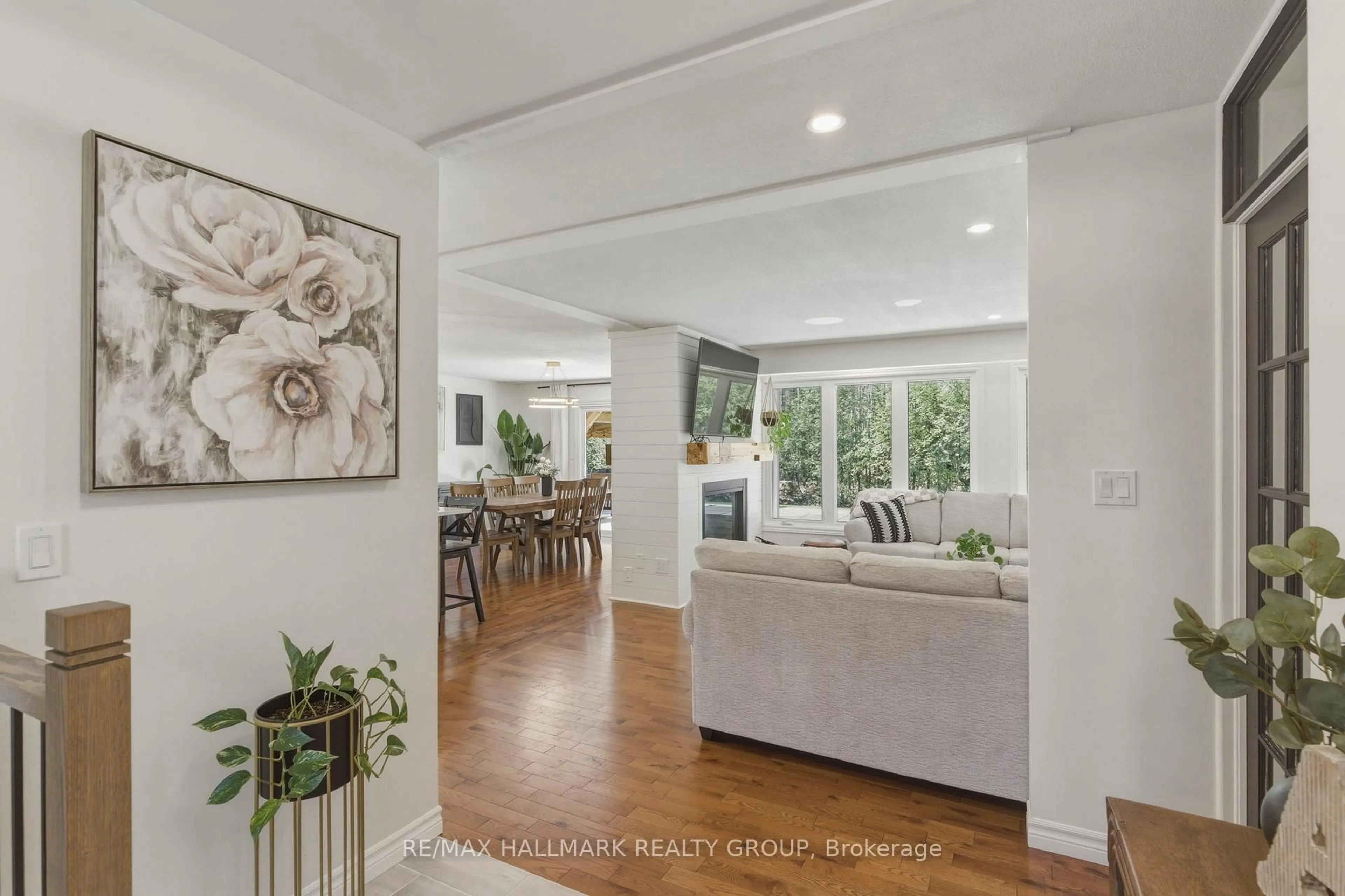 Open concept kitchen, unknown for 408 Yole Cres, Elizabethtown-Kitley Ontario K6V 5T3