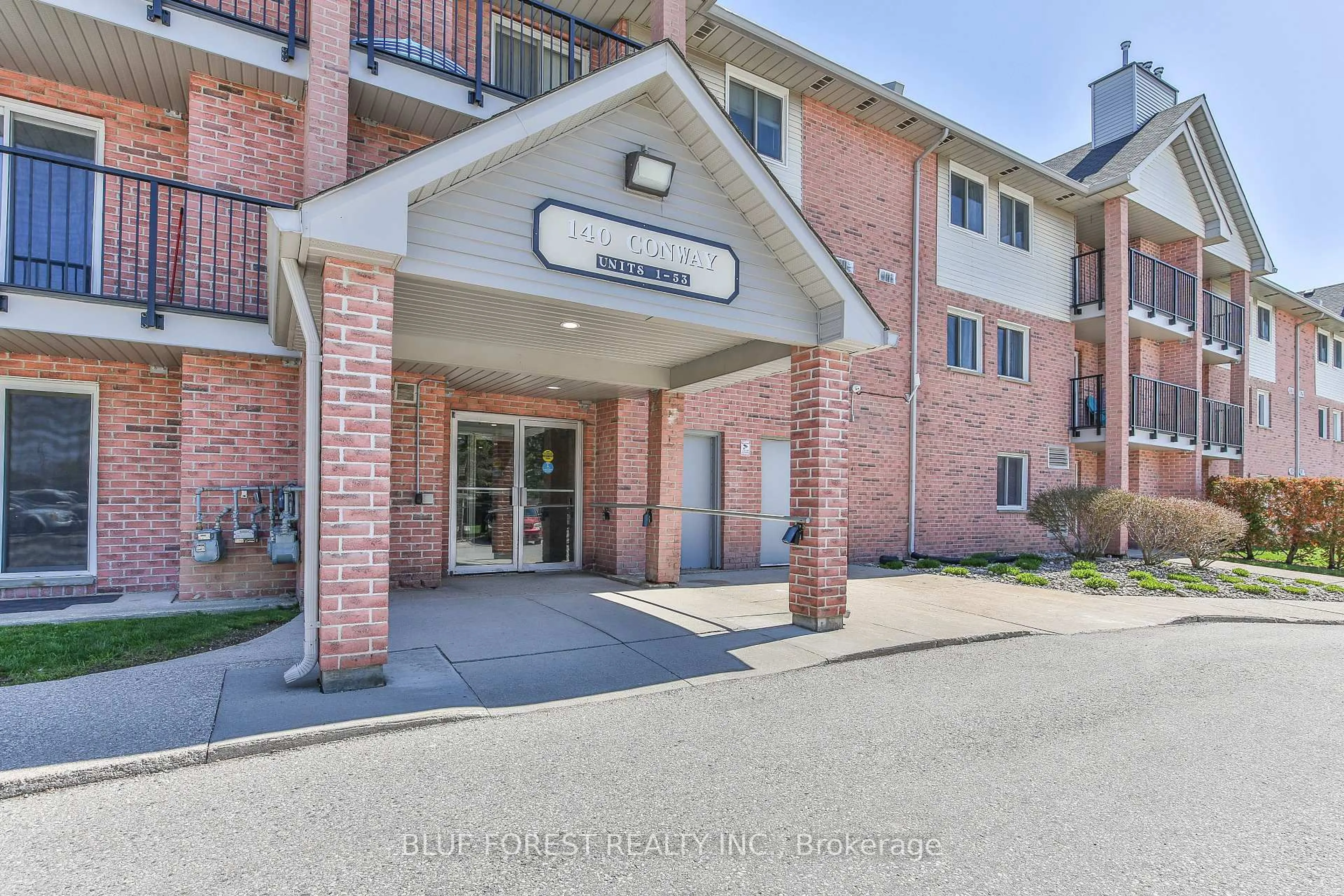 Indoor foyer for 140 Conway Dr #40, London South Ontario N6E 3N2