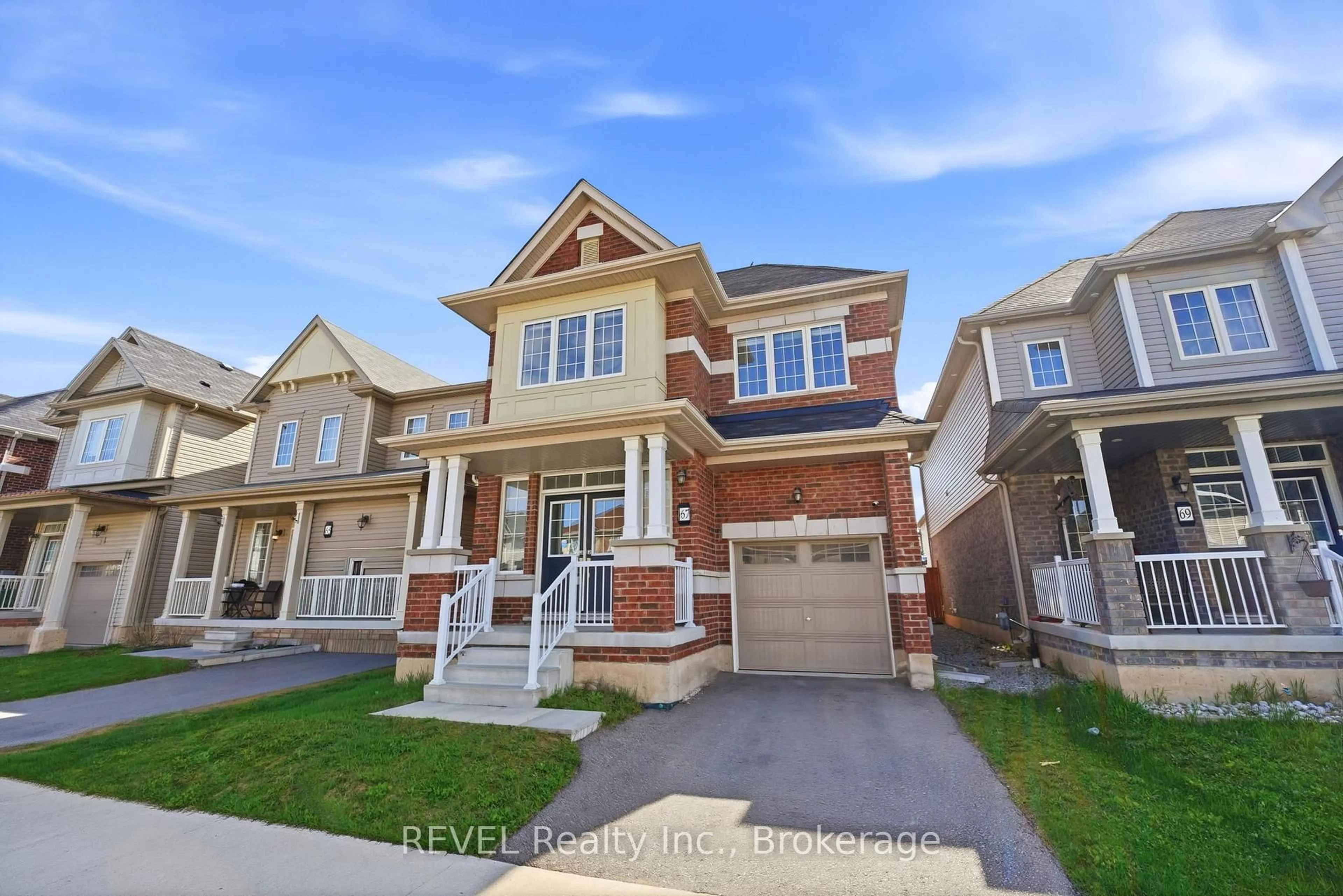 Home with brick exterior material, street for 67 Esther Cres, Thorold Ontario L3B 0G3