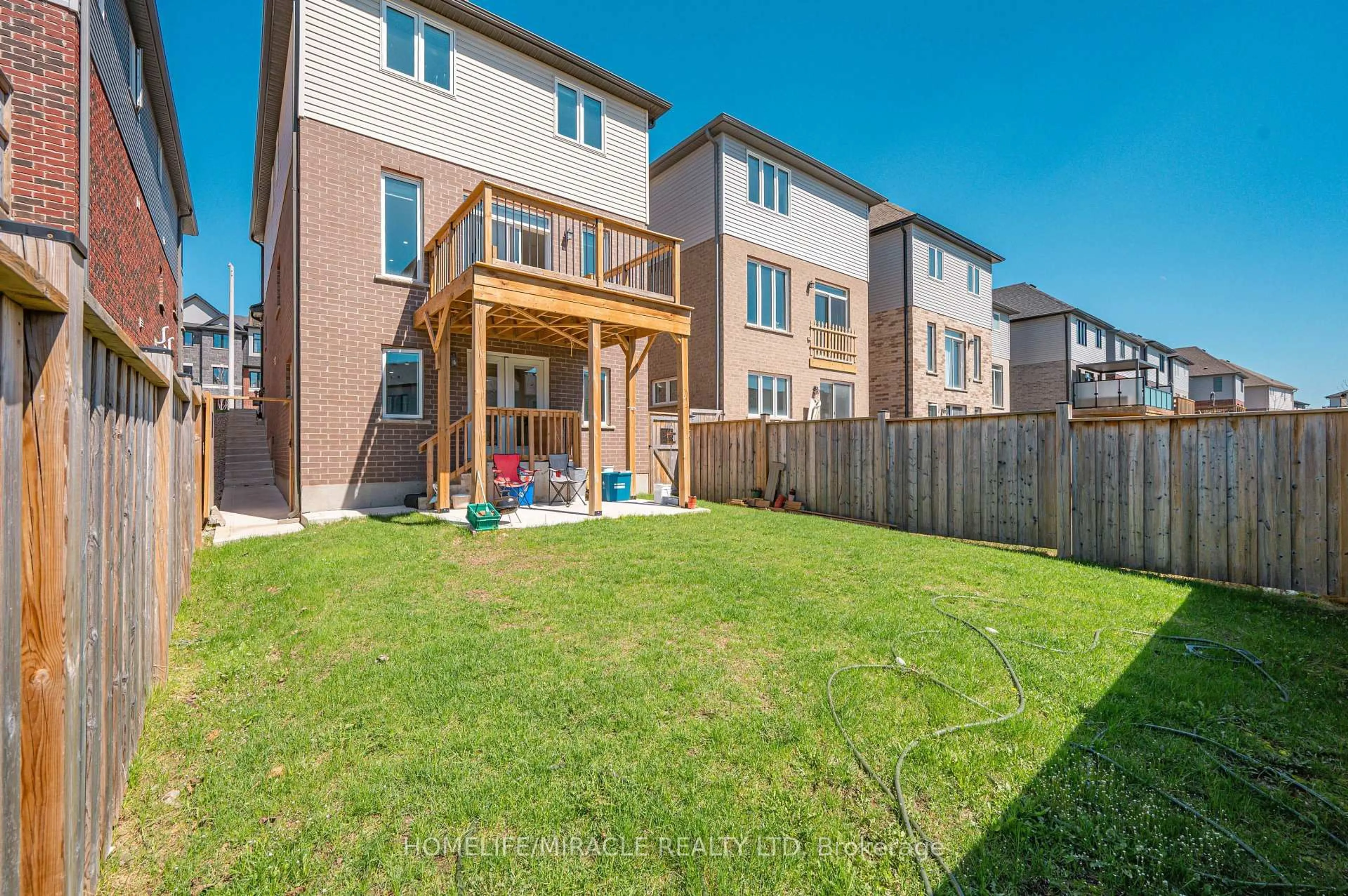 Unknown for 10 Sportsman Hill St, Kitchener Ontario N2P 0J2