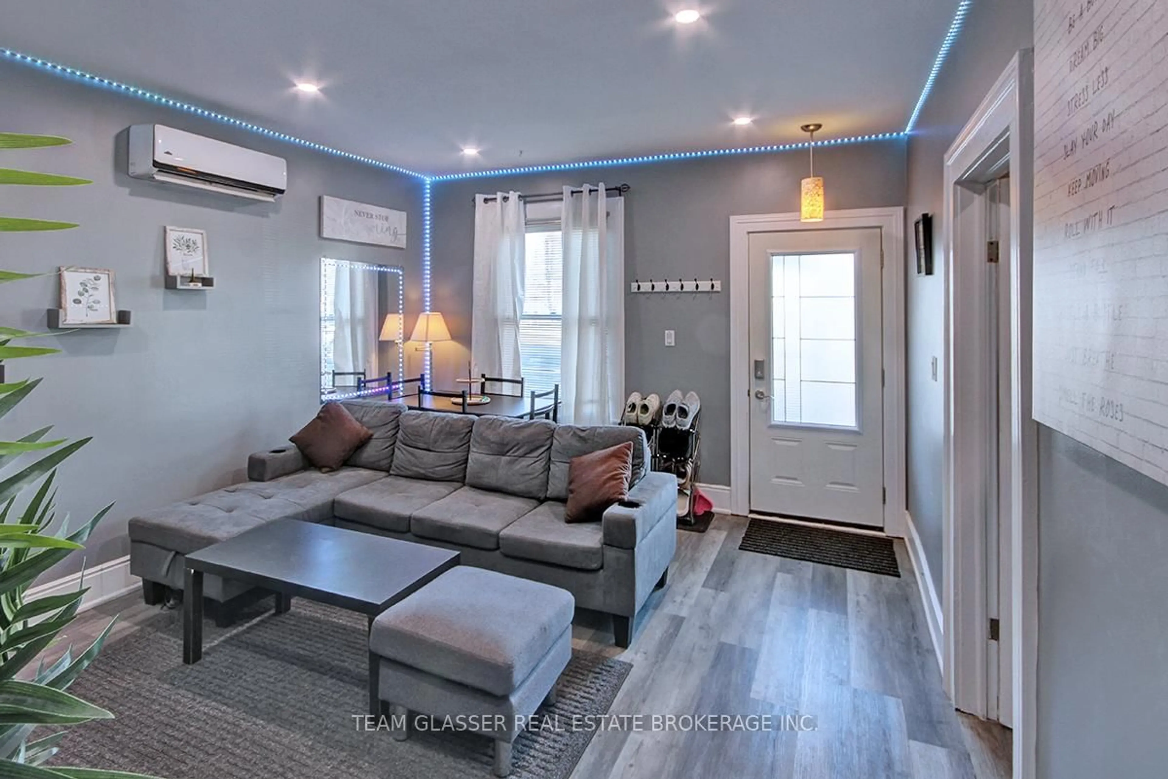 Living room with furniture, unknown for 225 Simcoe St, London East Ontario N6B 1J3