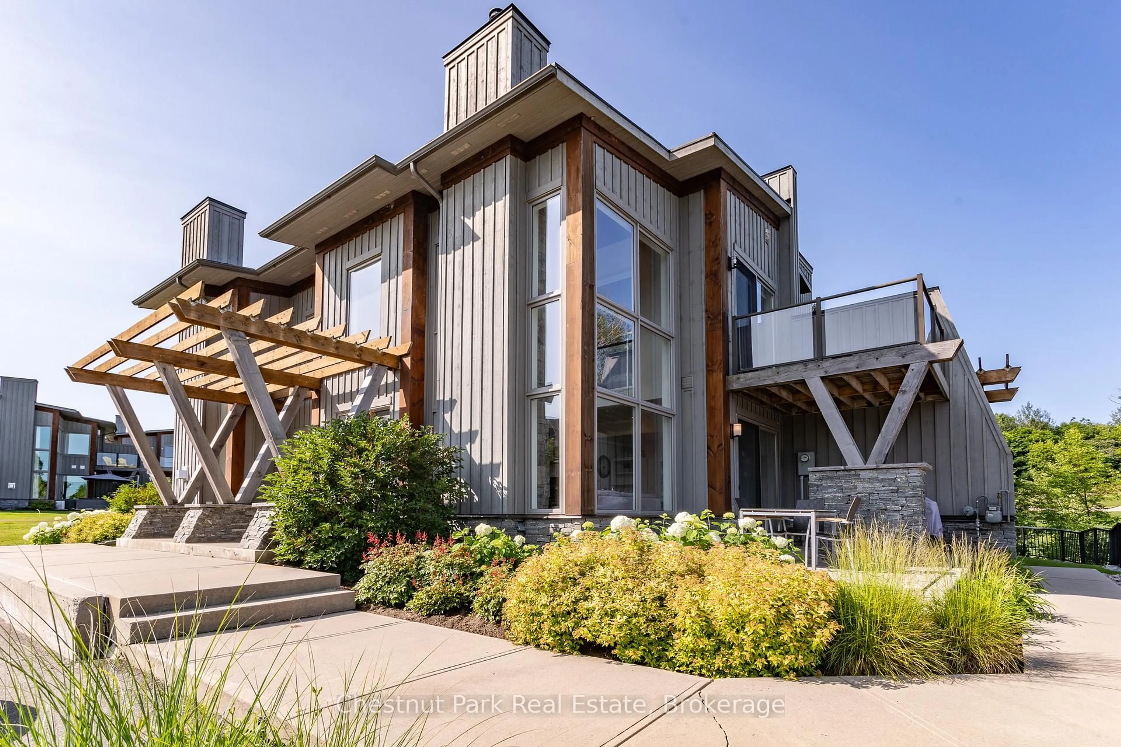 Unknown for 20 Carrick Tr, Gravenhurst Ontario P1P 1A0