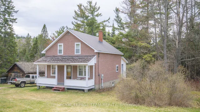 963 Wilno South Rd, Wilno