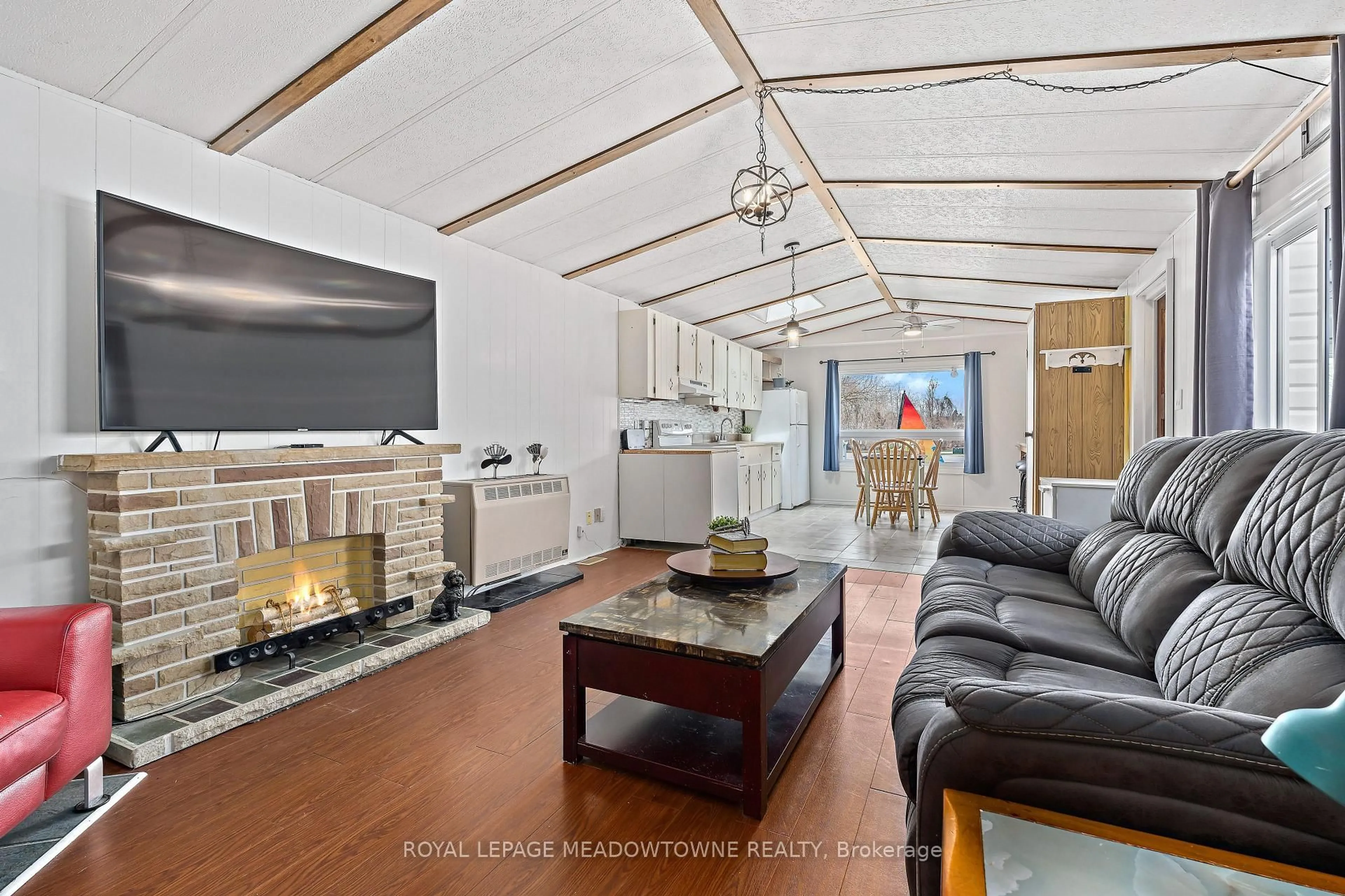 Unknown for 4 Laurel Lane, Erin Ontario N0B 1T0