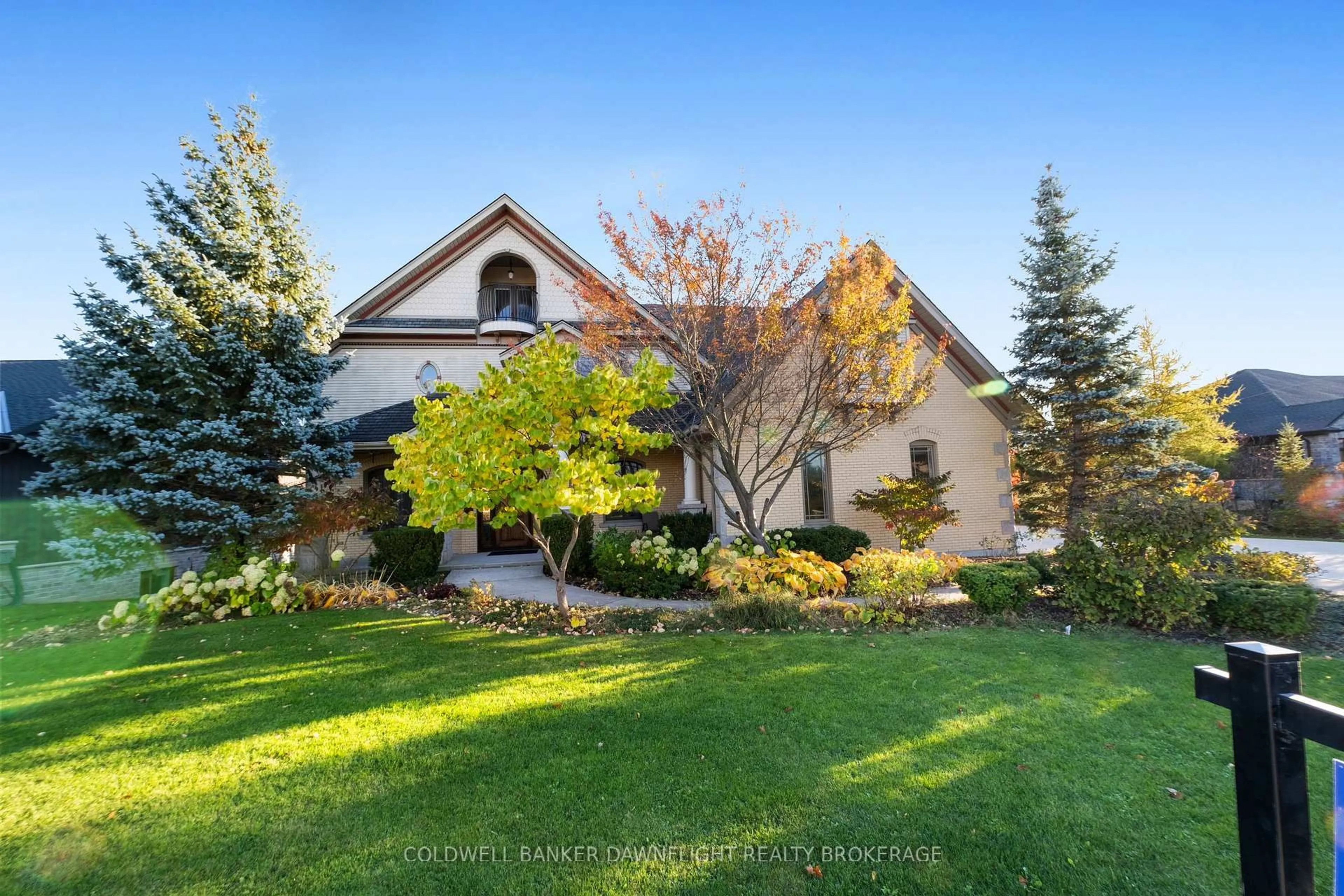 A pic from outside/outdoor area/front of a property/back of a property/a pic from drone, street for 246 HAZELTON Lane, South Huron Ontario N0M 1S3