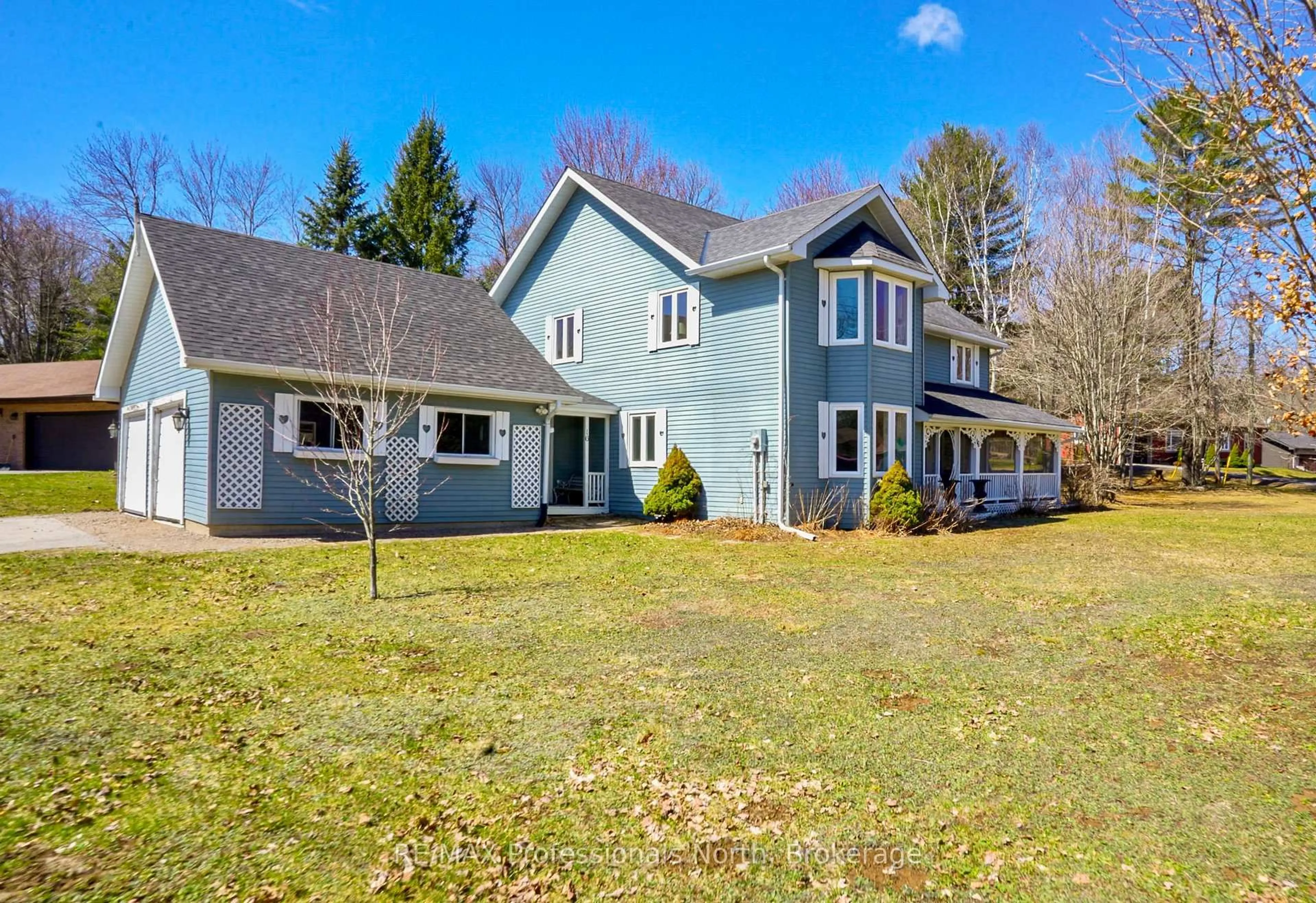 A pic from outside/outdoor area/front of a property/back of a property/a pic from drone, unknown for 16 Highland Gate Blvd, Minden Hills Ontario K0M 2K0