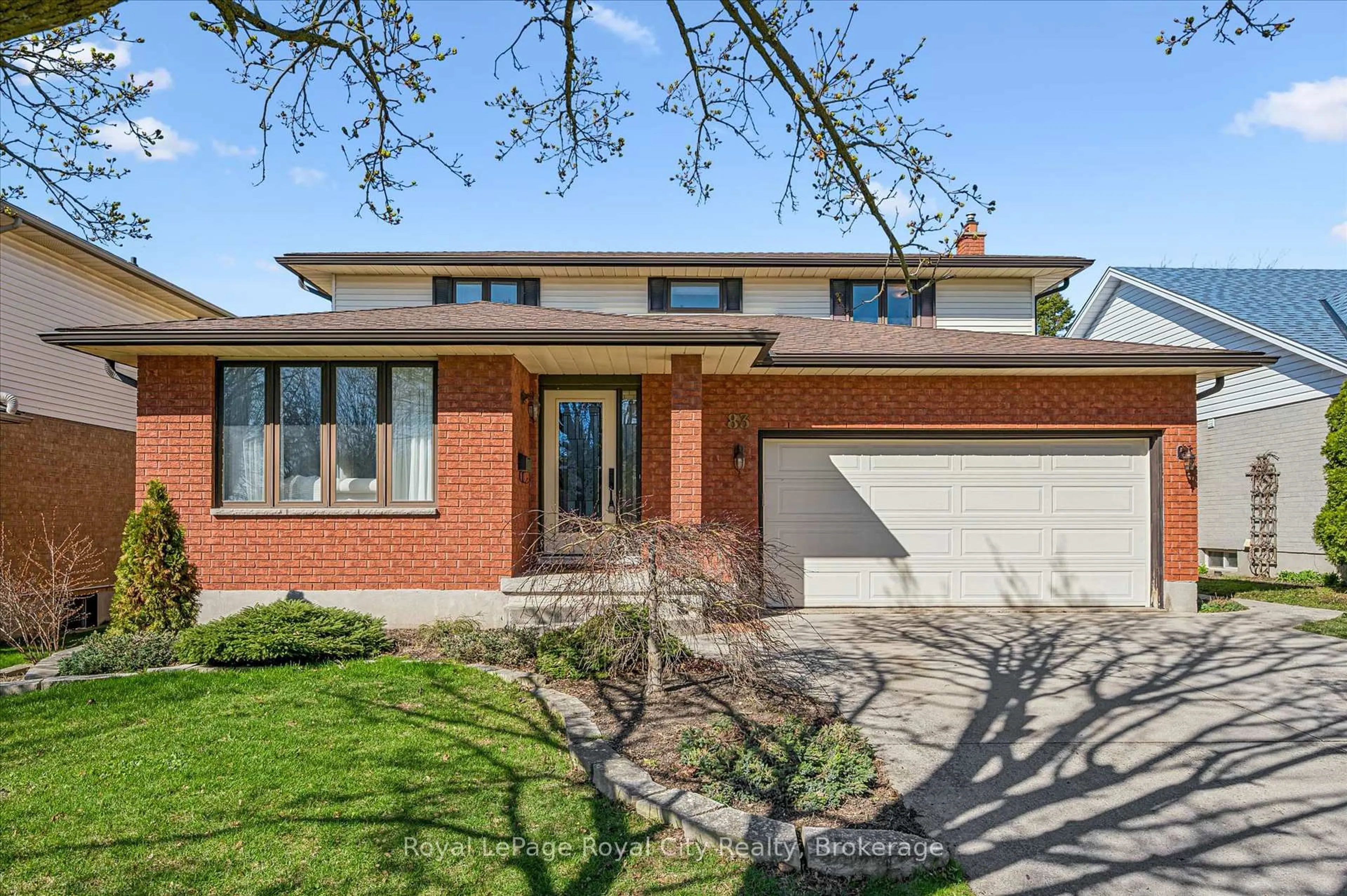 Home with brick exterior material, street for 83 Pinnacle Cres, Guelph Ontario N1K 1P5