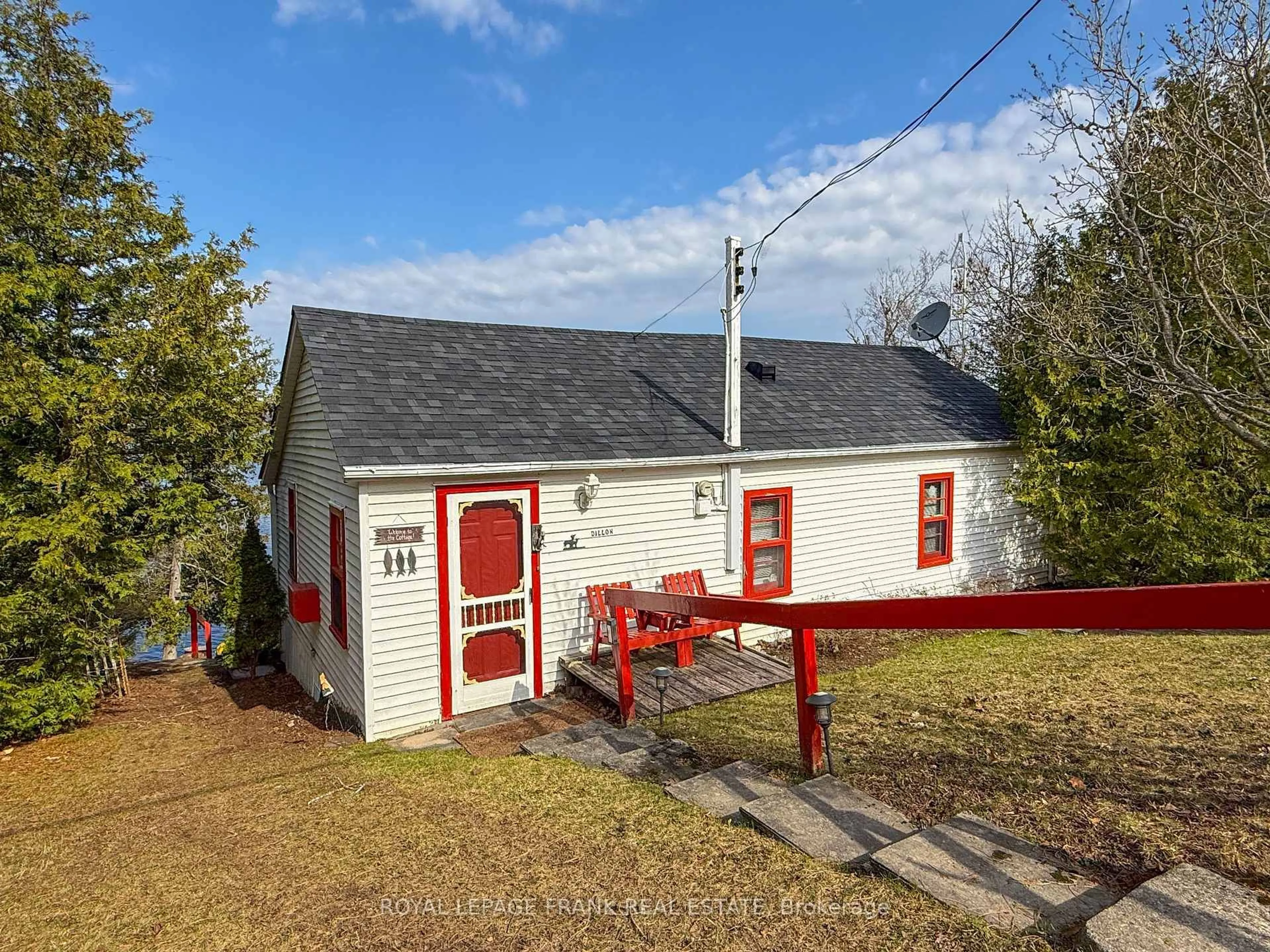 A pic from outside/outdoor area/front of a property/back of a property/a pic from drone, street for 32 Parker Dr, Alnwick/Haldimand Ontario K0K 2X0