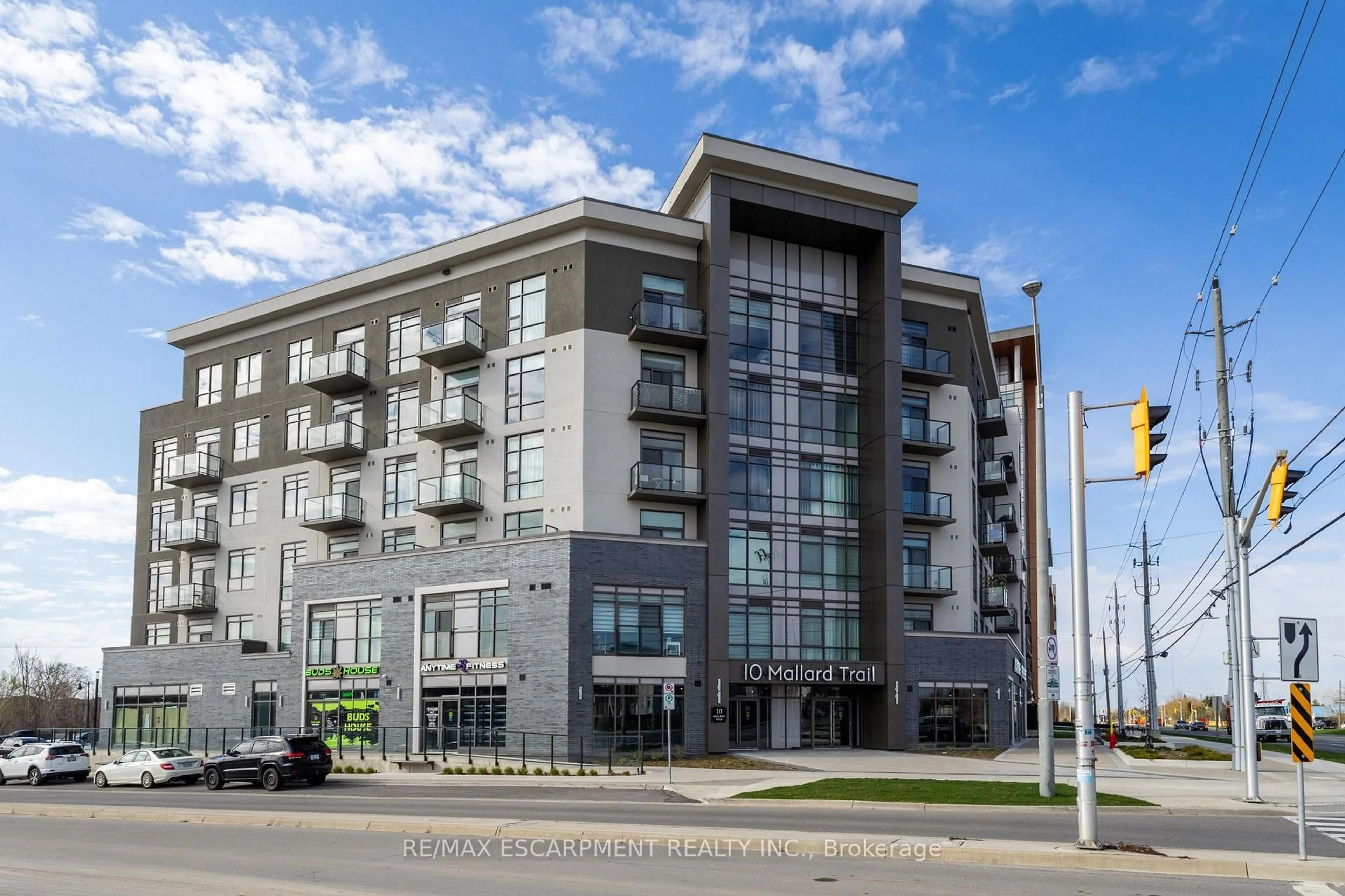 Unknown for 10 Mallard Tr #438, Hamilton Ontario L8B 2A7