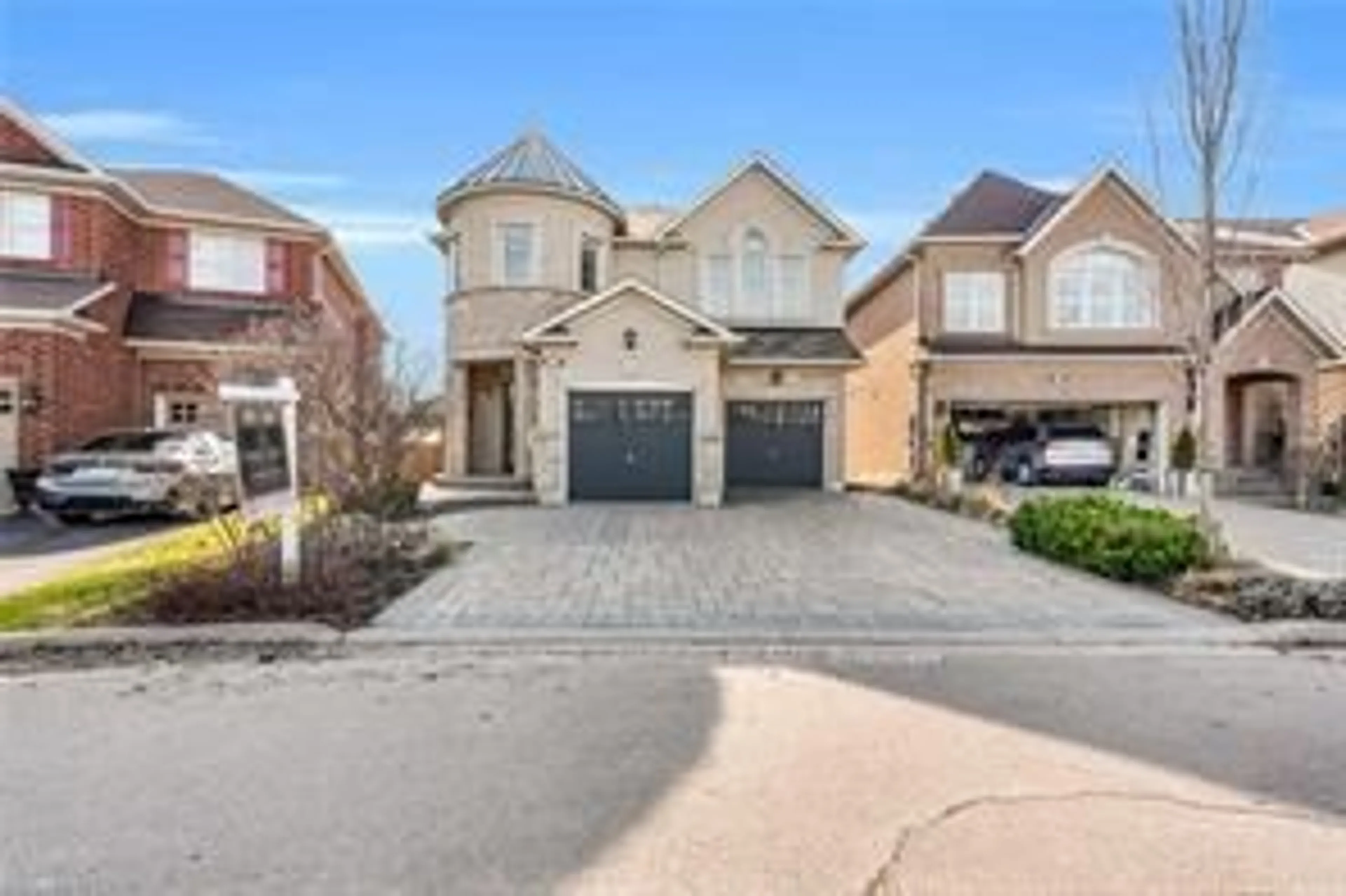 Home with brick exterior material, street for 31 Peer Crt, Hamilton Ontario L9K 0C5