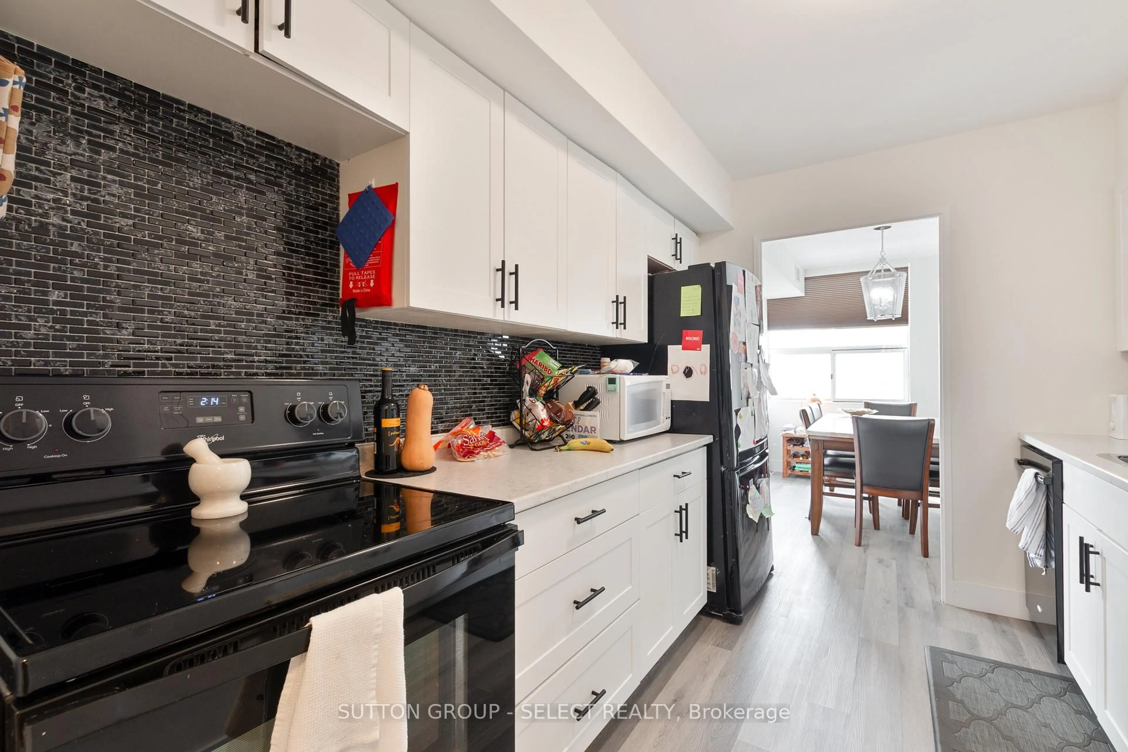 Contemporary kitchen, ceramic/tile floor for 380 King St #1207, London East Ontario N6B 3L6