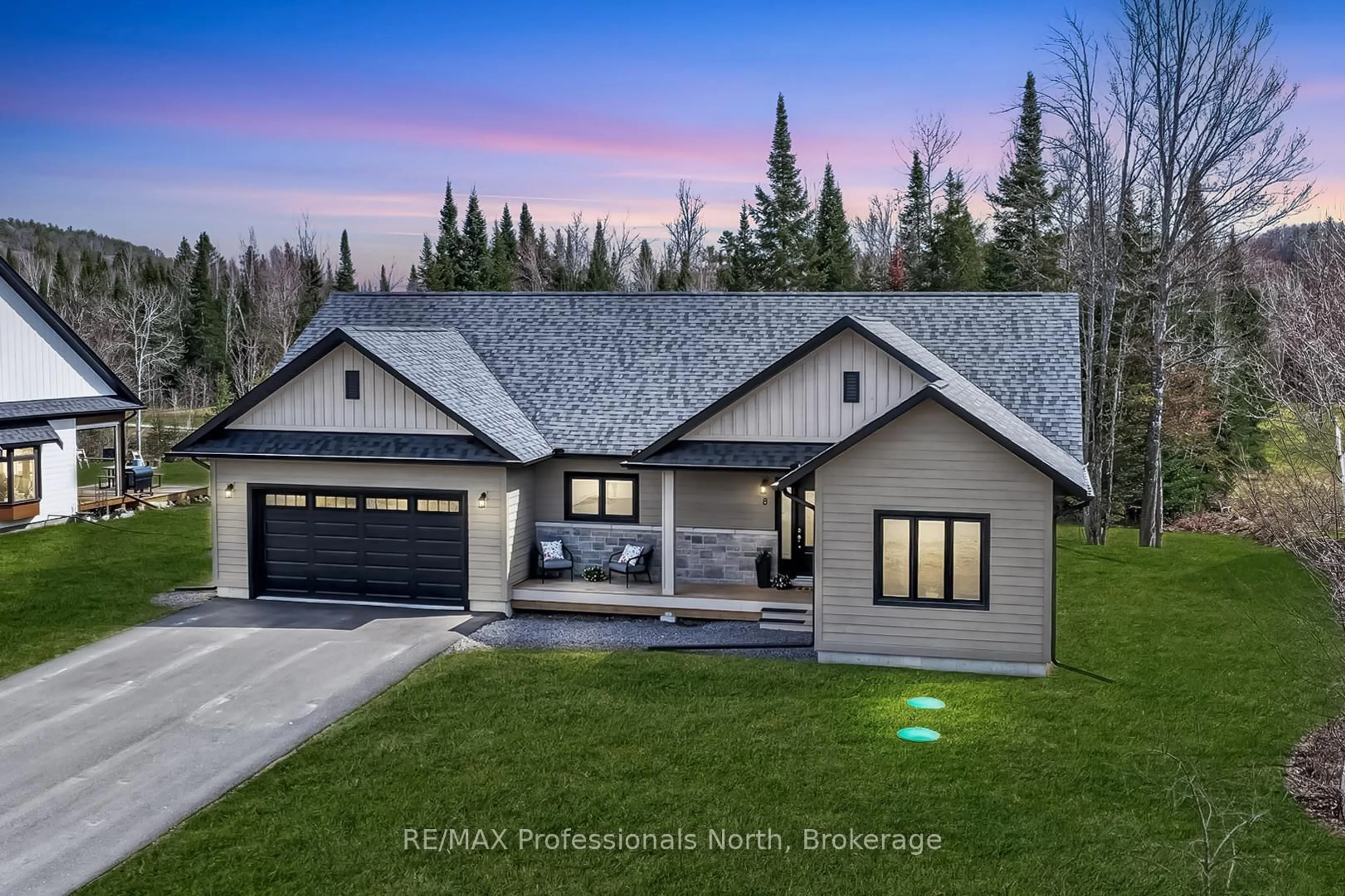 Home with vinyl exterior material, mountain view for 8 Bancroft Ridge Dr, Bancroft Ontario K0L 1C0