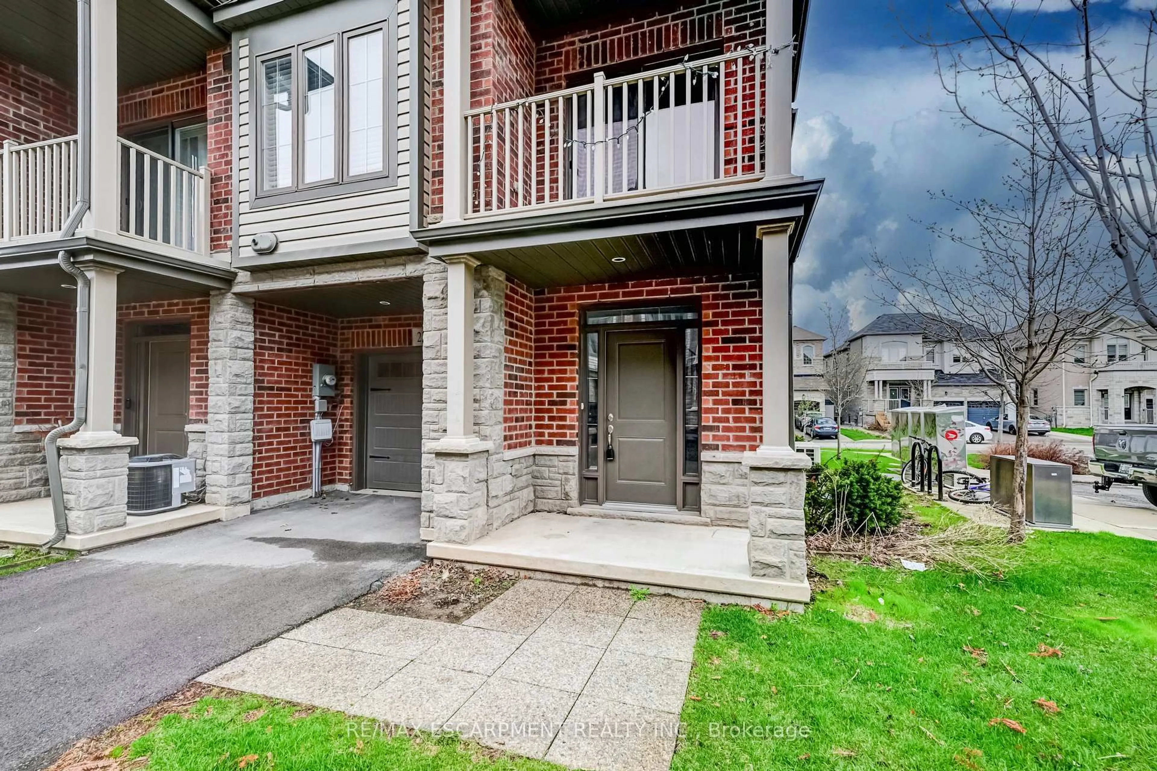 Home with brick exterior material, street for 23 Ridgeside Lane, Hamilton Ontario L8B 1W5