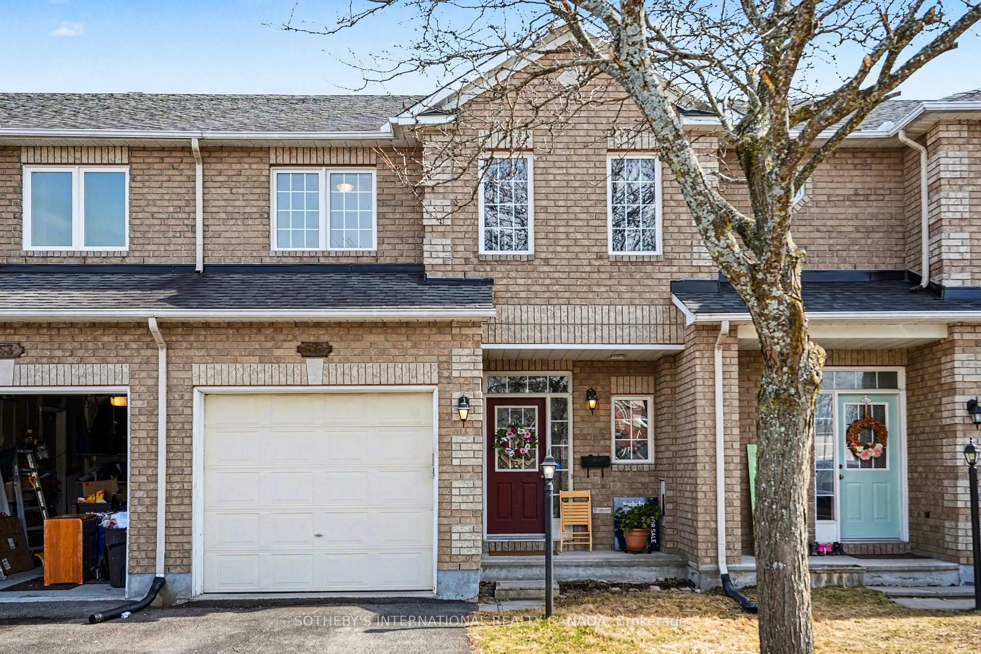 Home with brick exterior material, street for 55 Chantilly Gate, Stittsville Ontario K2S 2B1