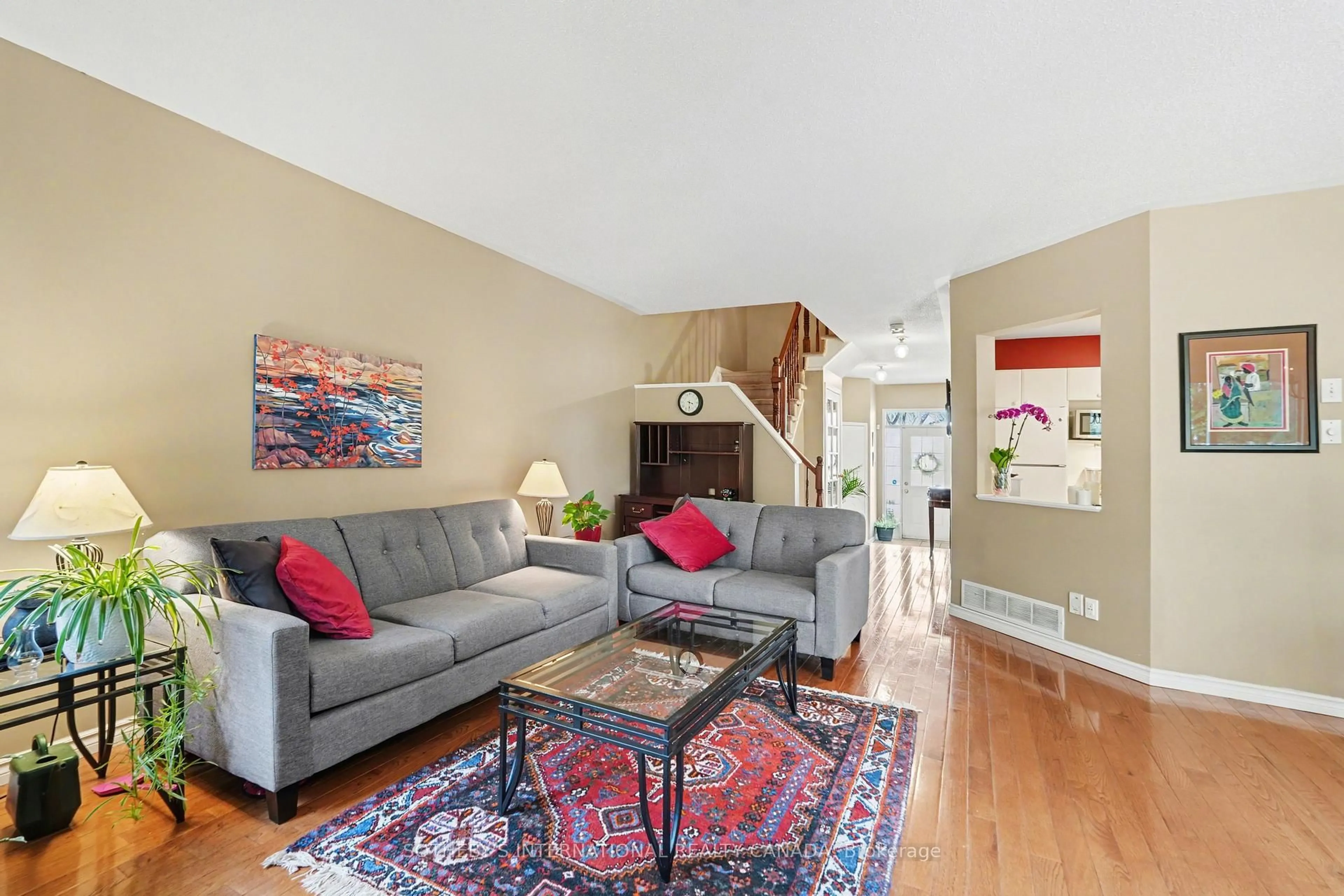 Living room with furniture, unknown for 55 Chantilly Gate, Stittsville Ontario K2S 2B1