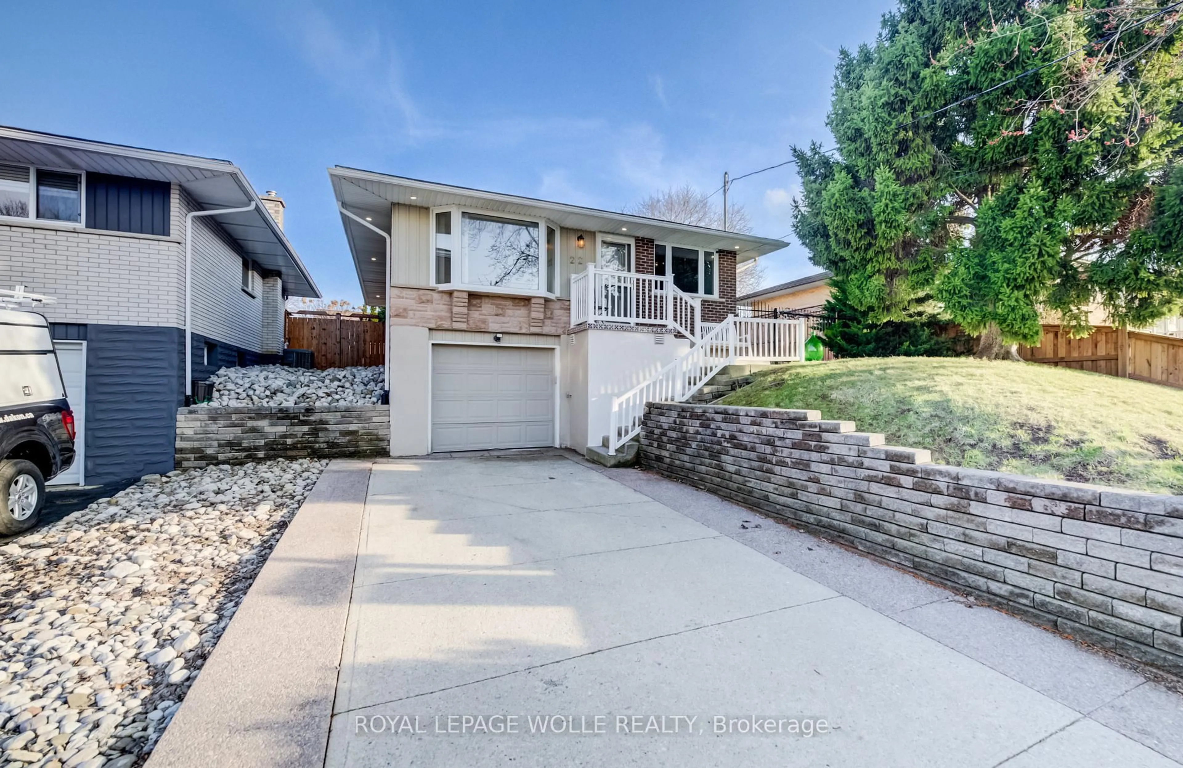 Unknown for 22 Duncairn Ave, Kitchener Ontario N2M 4S4