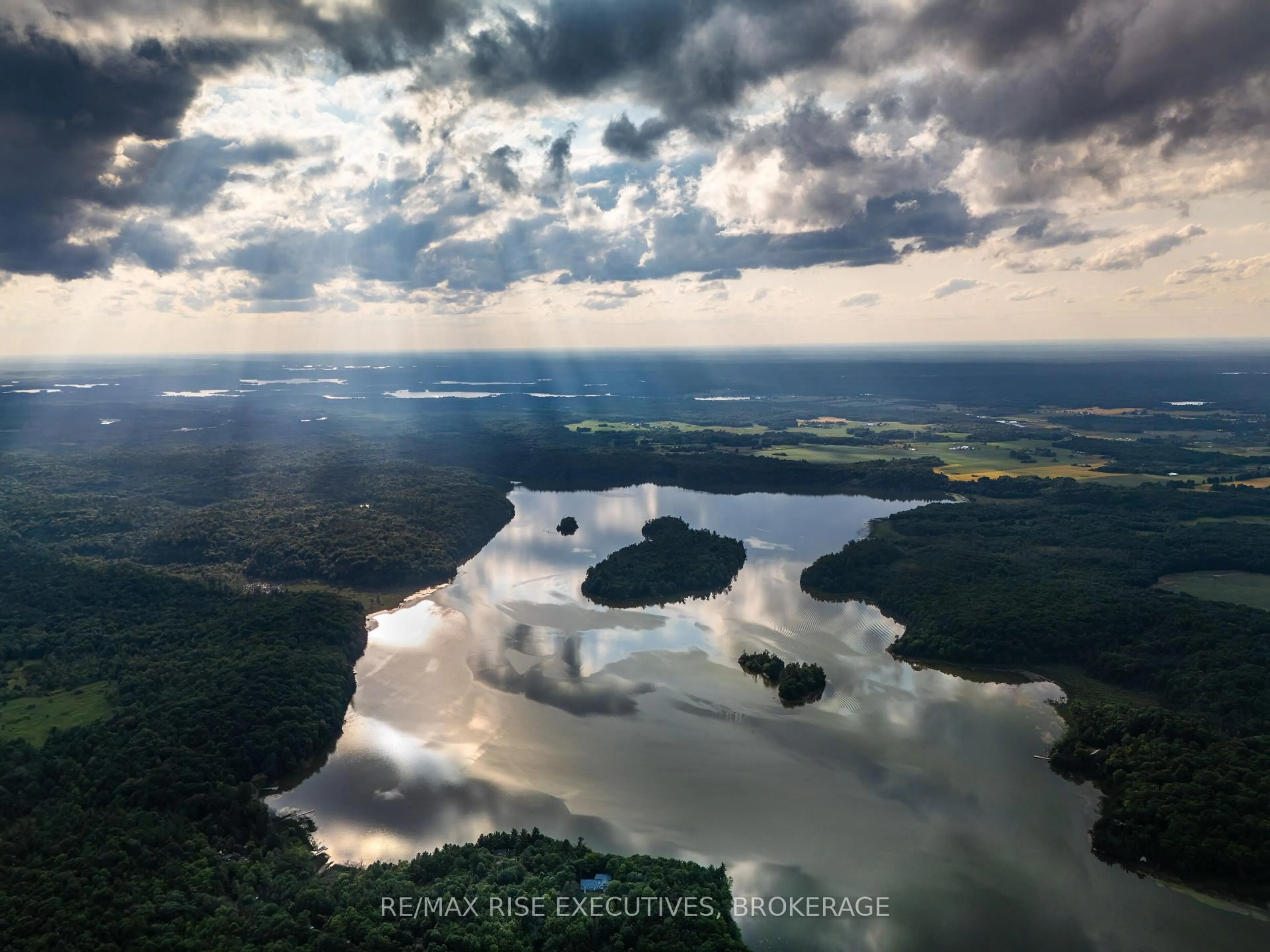 Blurry image for 2300 County Road 32, Leeds and the Thousand Islands Ontario K7G 2V3