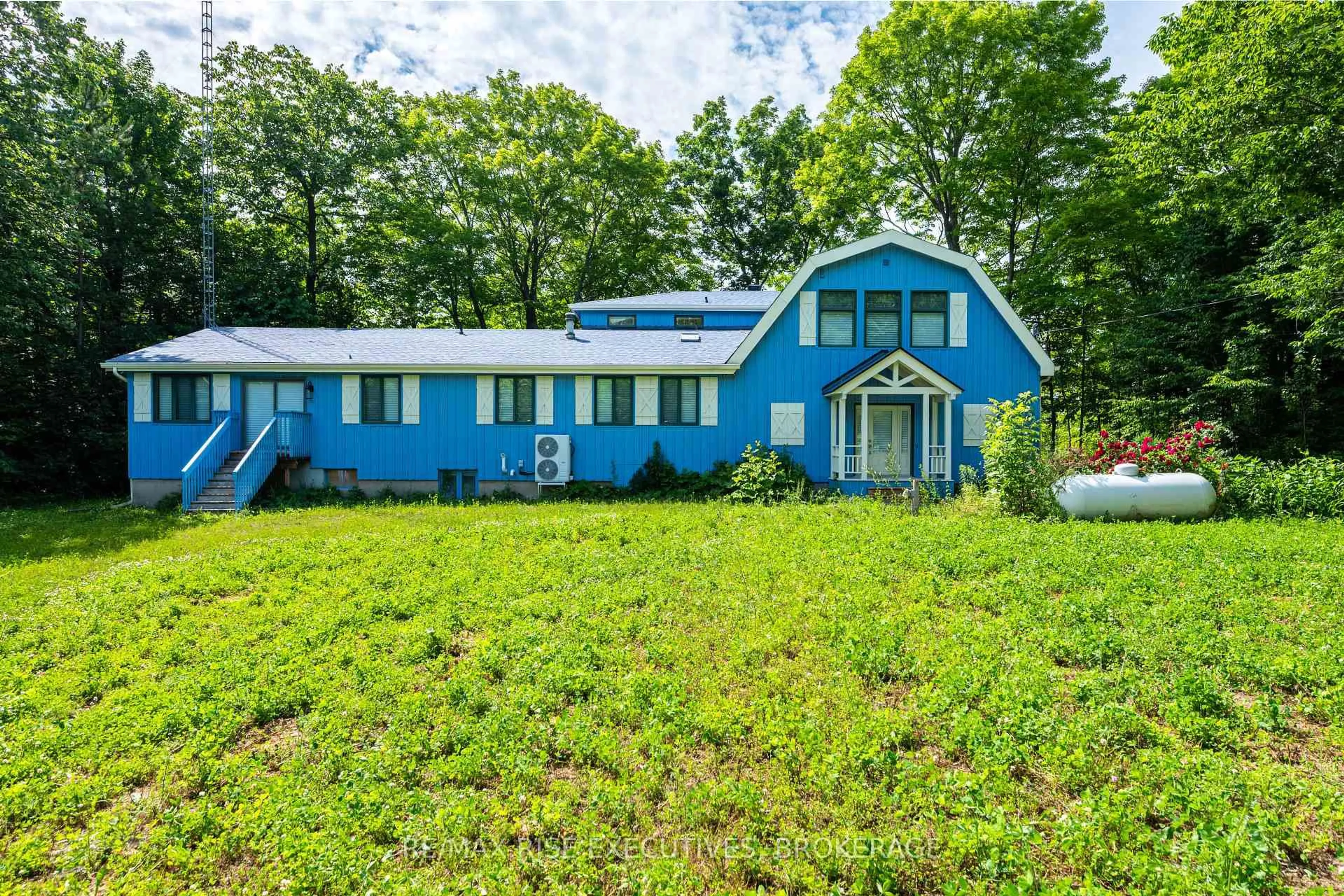 Unknown for 2300 County Road 32, Leeds and the Thousand Islands Ontario K7G 2V3