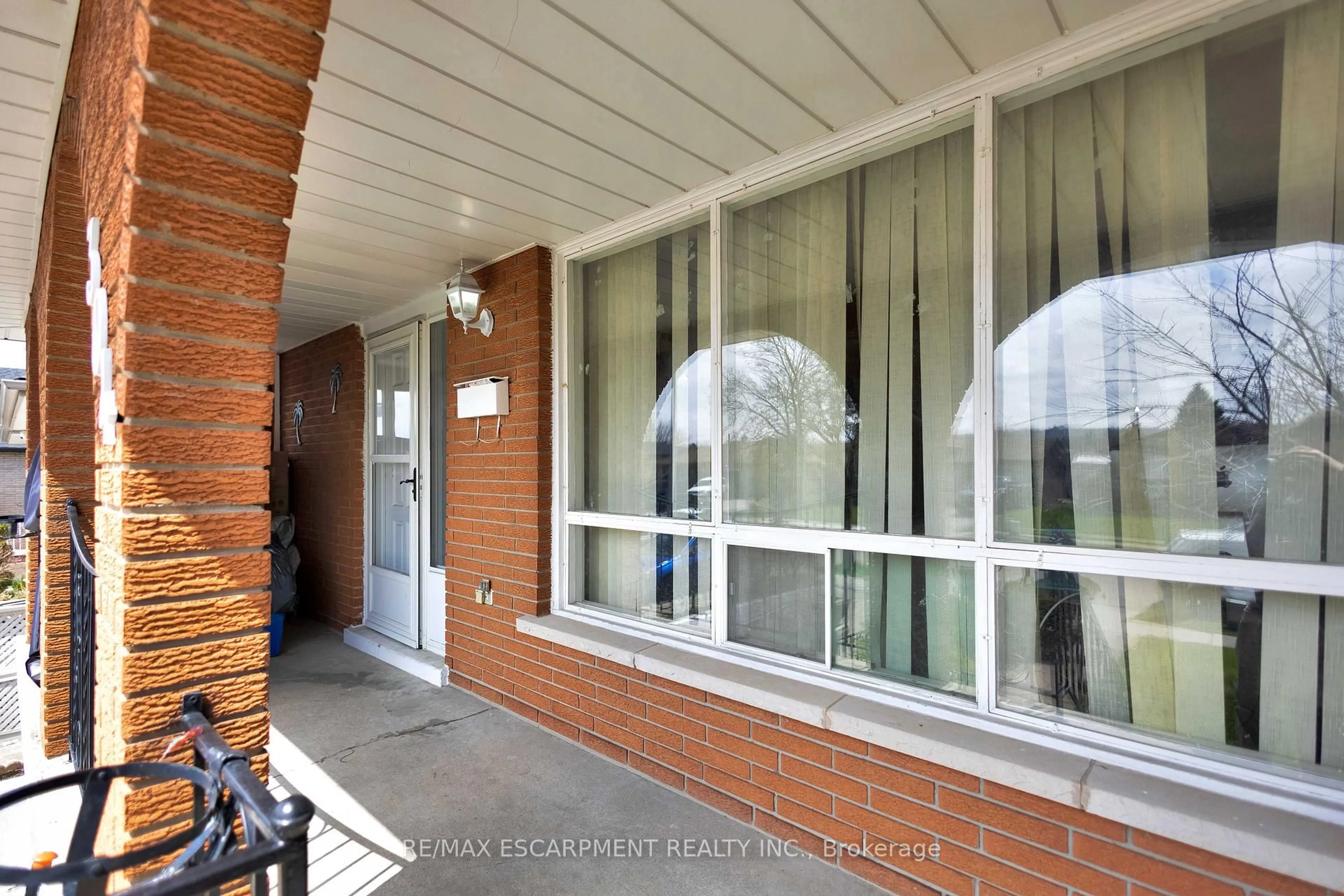 Unknown for 304 Celtic Dr, Hamilton Ontario L8E 3S2