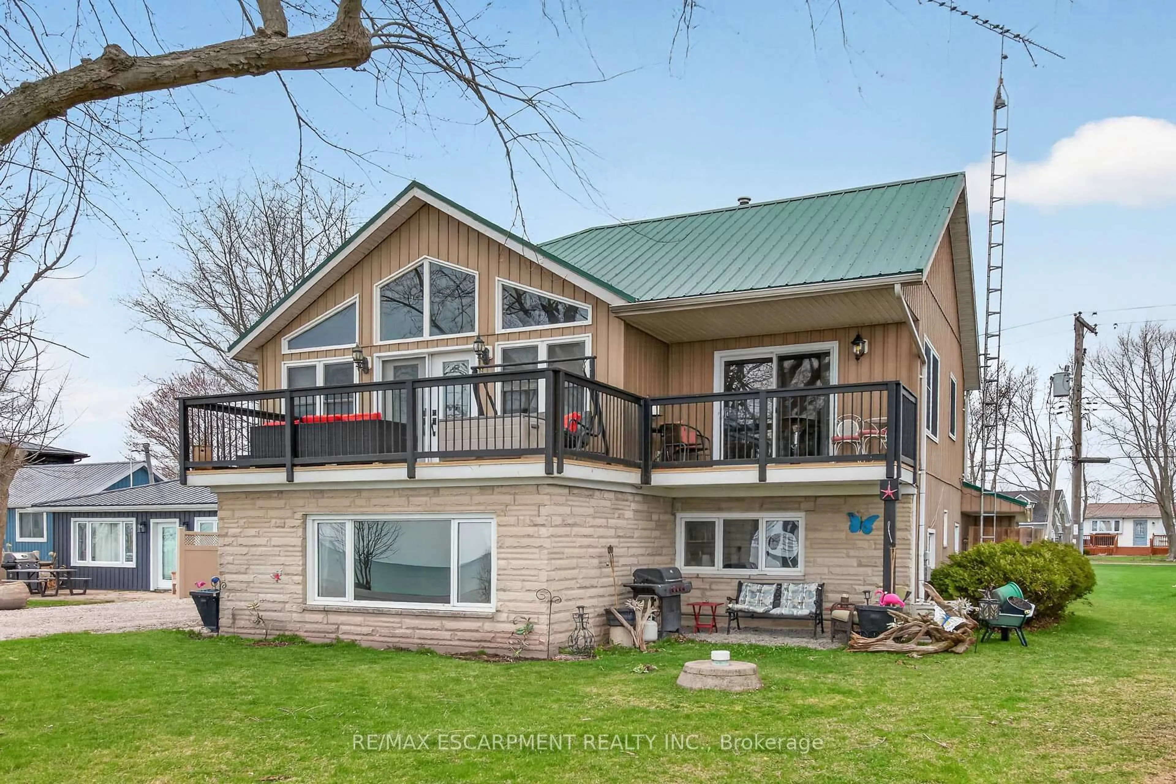 Home with brick exterior material, unknown for 27 Blue Water Pkwy, Haldimand Ontario N0A 1P0