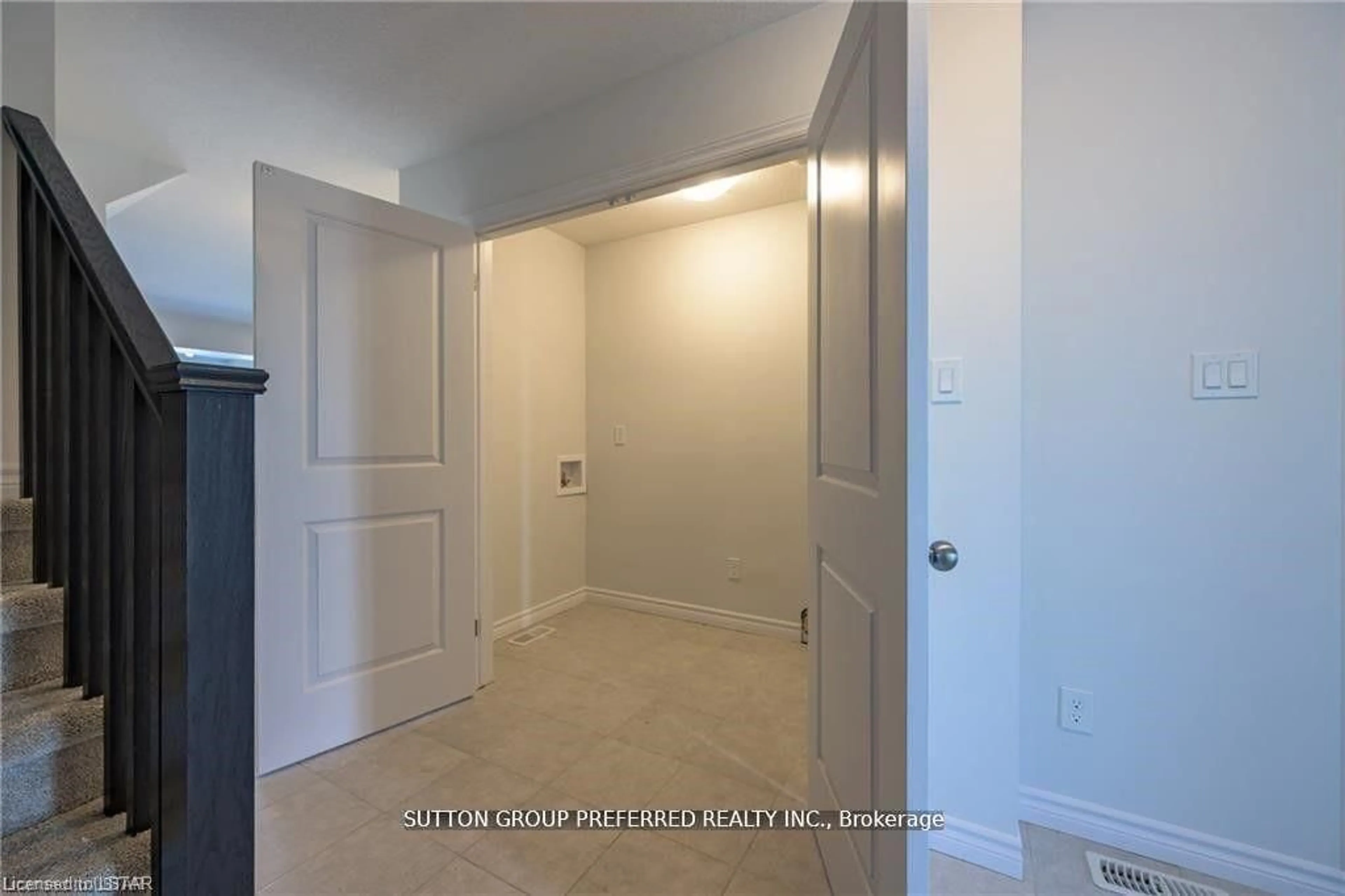 Unknown for 3960 MIA Ave, London South Ontario N6L 0H4