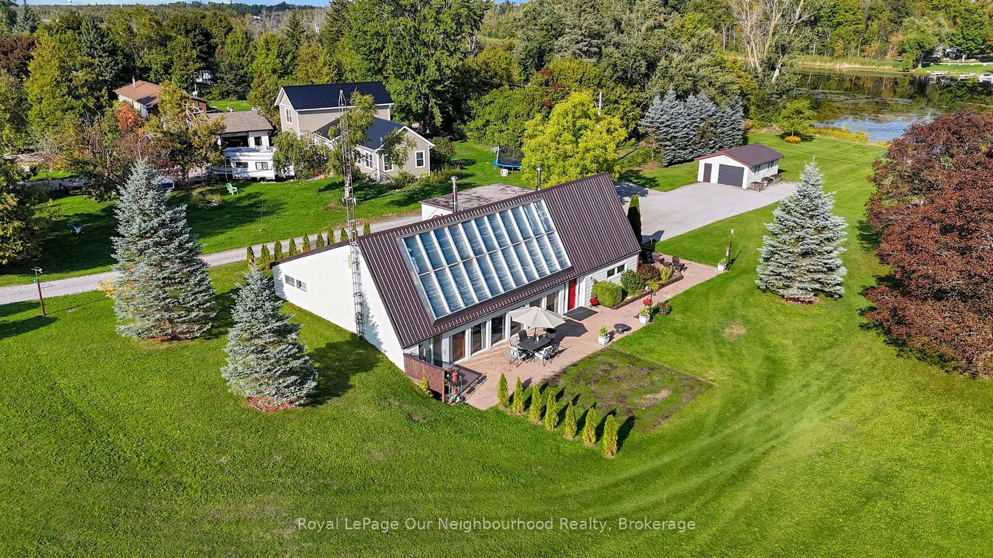 A pic from outside/outdoor area/front of a property/back of a property/a pic from drone, building for 9 Columbus St, Kawartha Lakes Ontario K9V 0J9