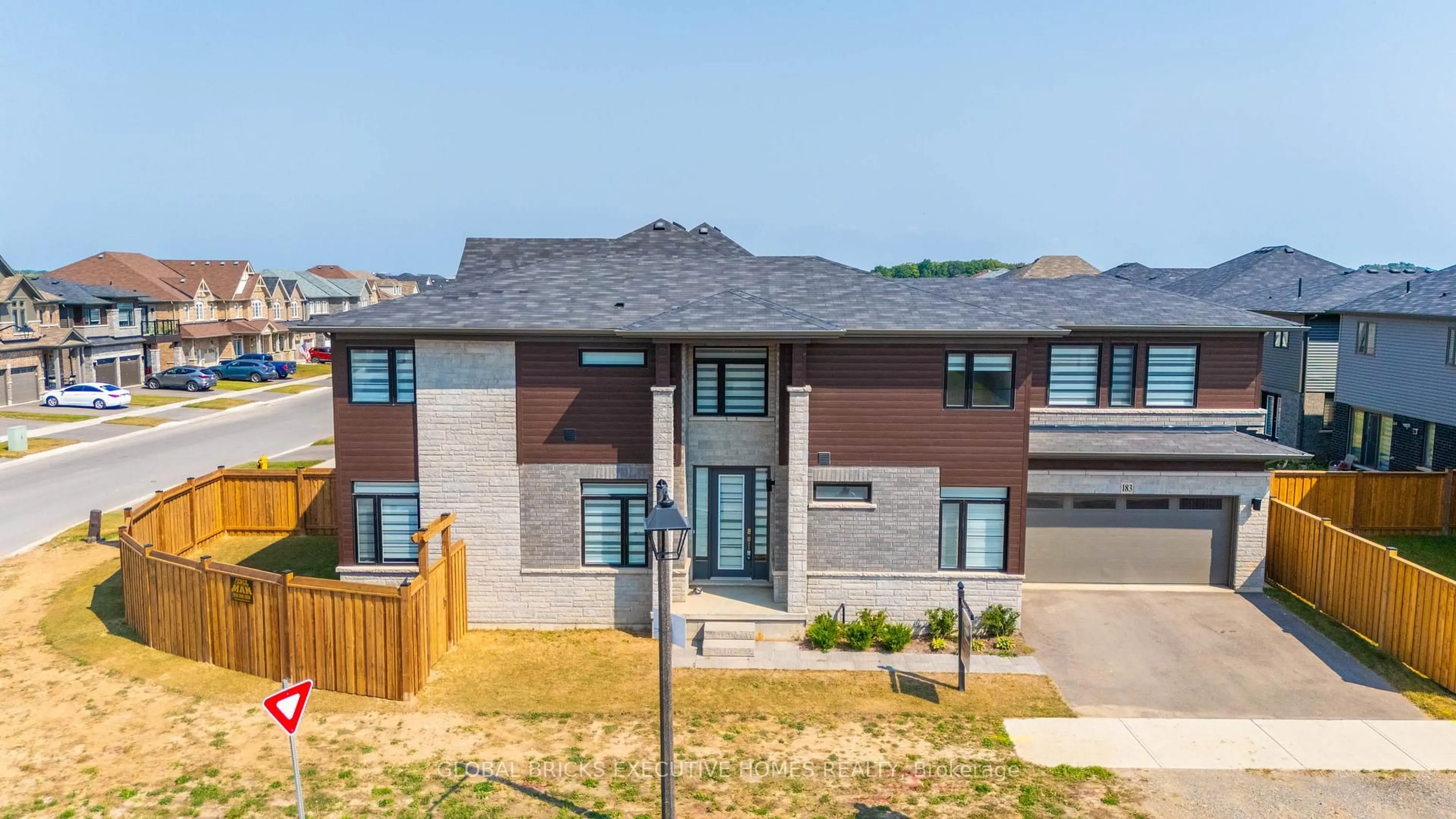 Home with brick exterior material, street for 183 Longboat Ru, Brantford Ontario N3T 5L5