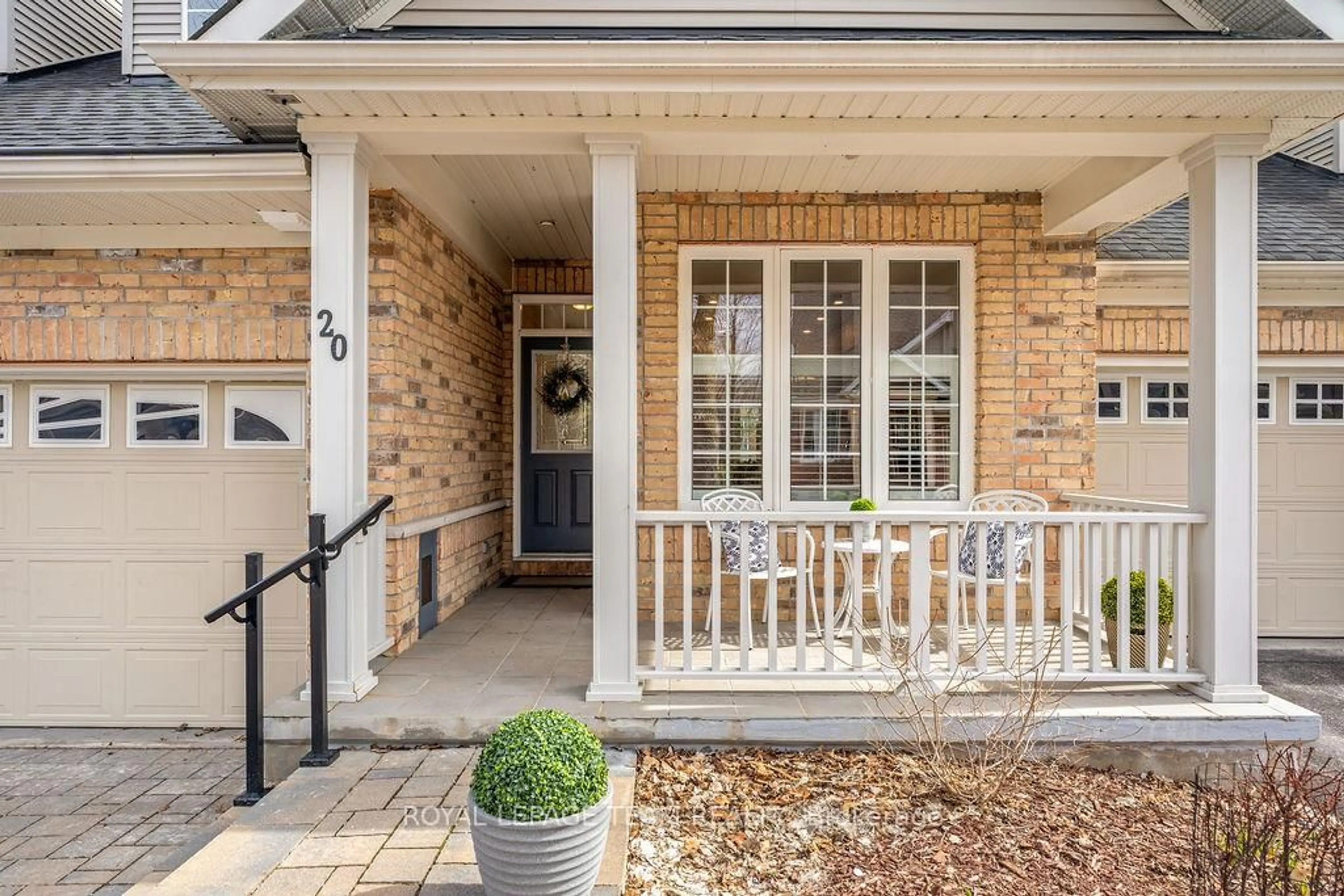 Unknown for 20 Morenz Terr, Ottawa Ontario K2K 3H1