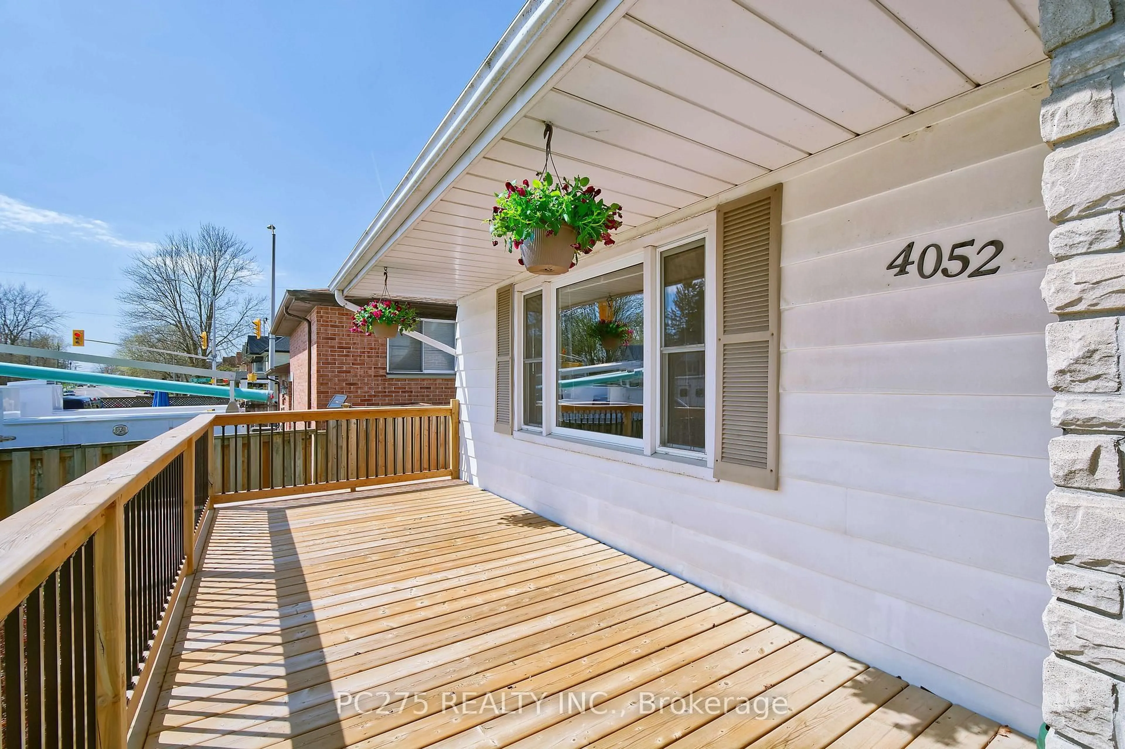 Unknown for 4052 Hamilton Rd, Thames Centre Ontario N0L 1G2