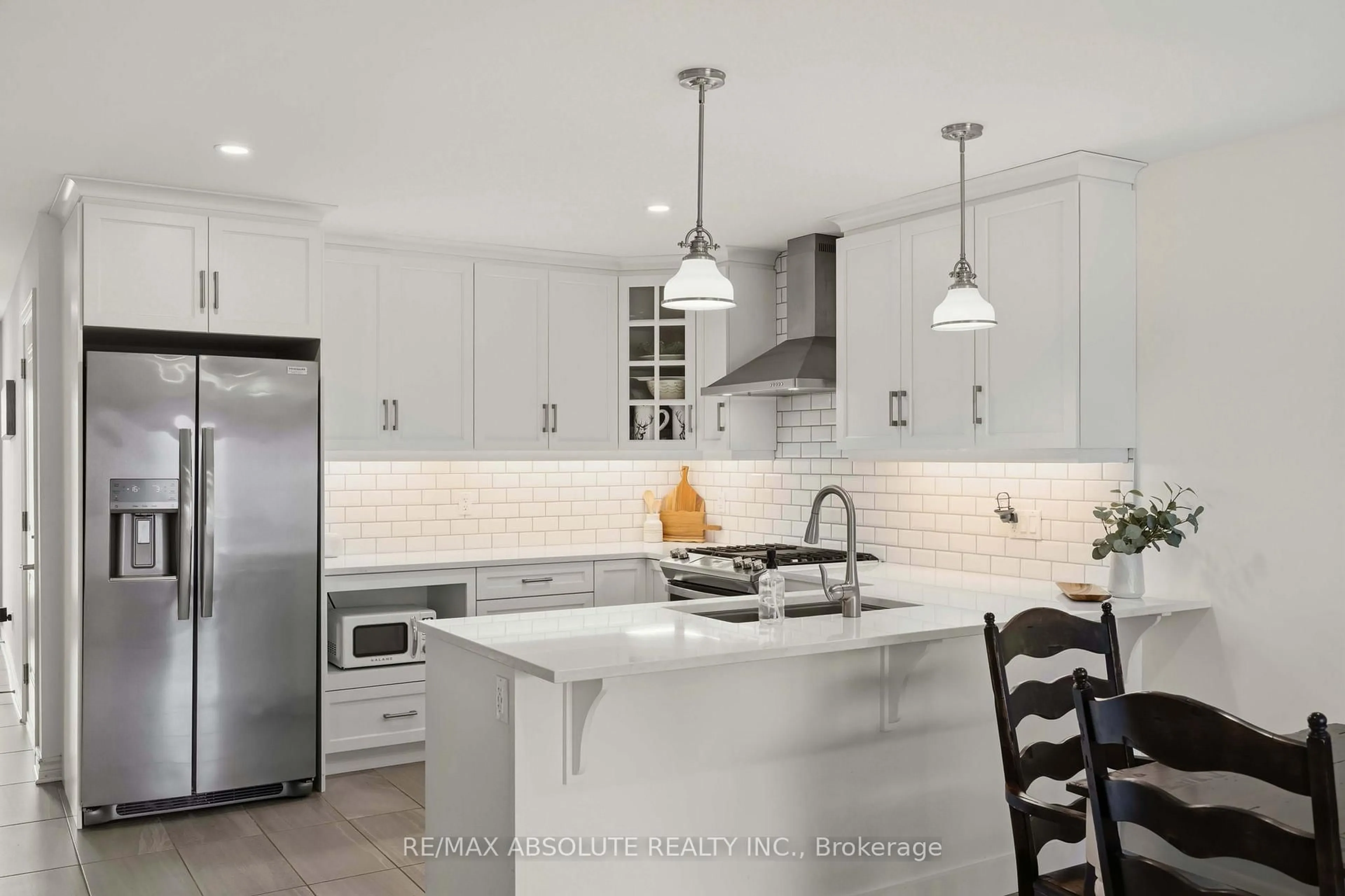 Contemporary kitchen, ceramic/tile floor for 27 Morgan Clouthier Way, Arnprior Ontario K7S 0H9