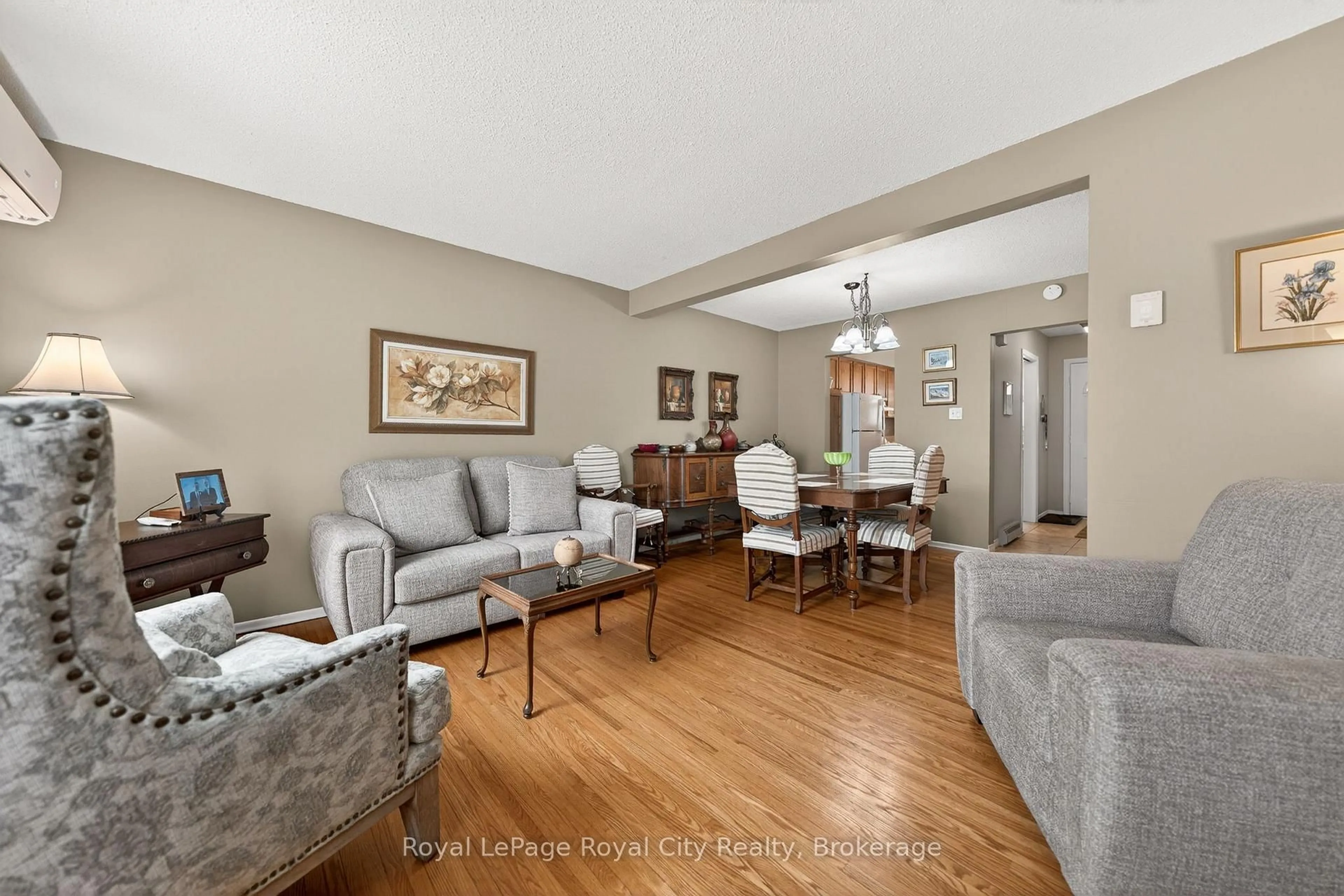 Living room with furniture, unknown for 41 Rhonda Rd #11, Guelph Ontario N1H 7A4