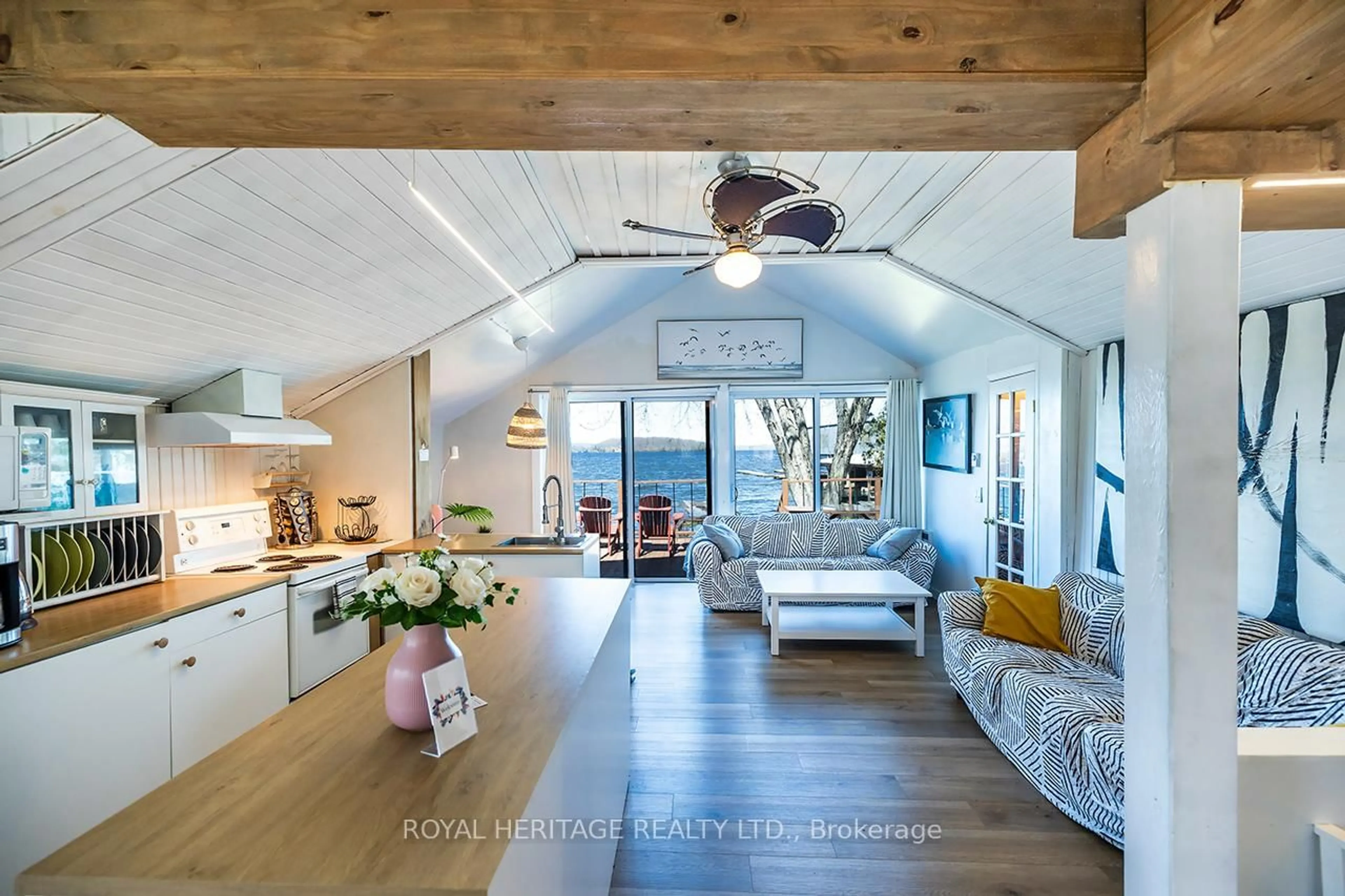 Open concept kitchen, unknown for 5308 Rice Lake Scenic Dr, Hamilton Township Ontario K0L 1E0