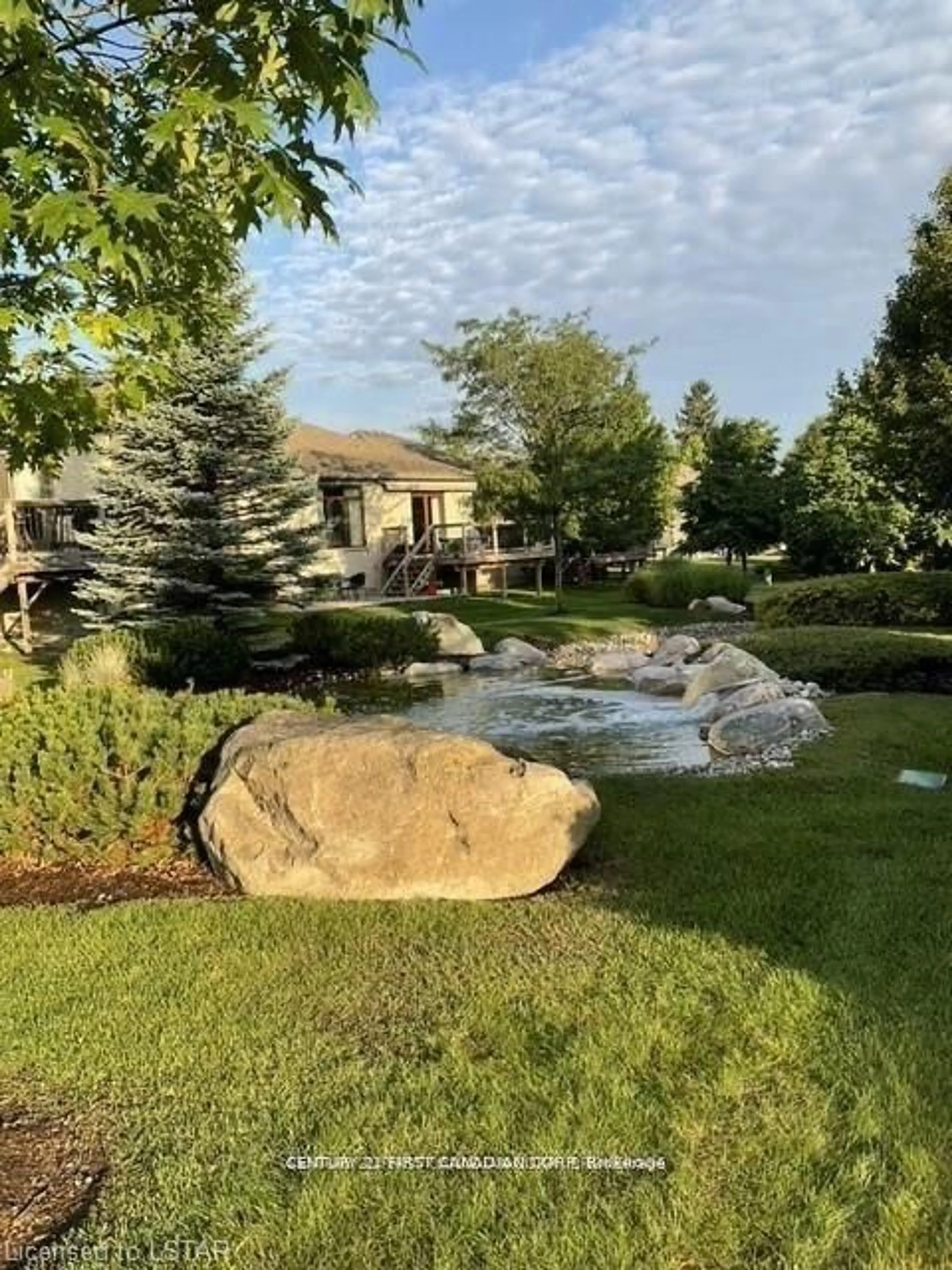 A pic from outside/outdoor area/front of a property/back of a property/a pic from drone, water/lake/river/ocean view for 181 Skyline Ave #9, London North Ontario N5X 0B2