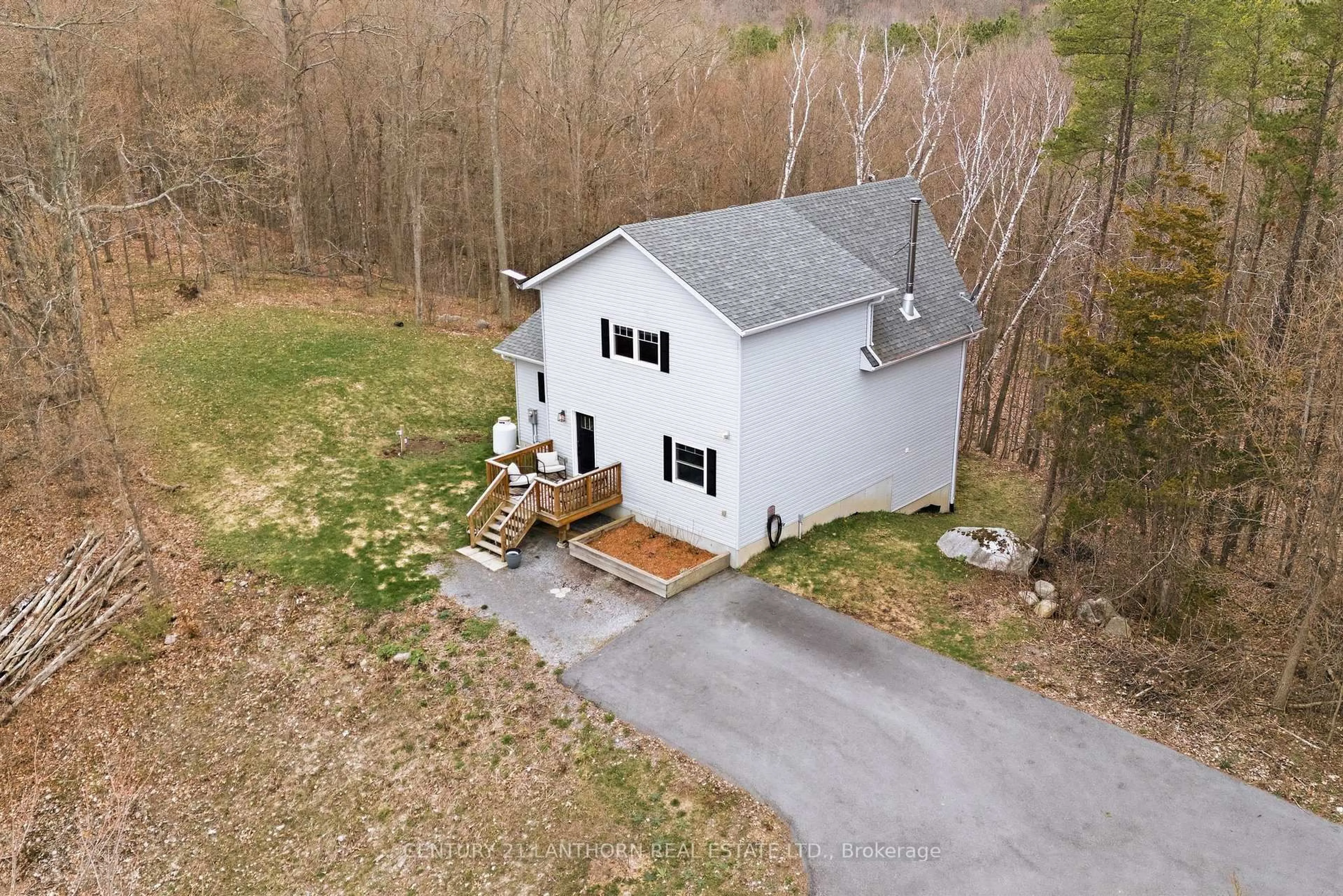 A pic from outside/outdoor area/front of a property/back of a property/a pic from drone, unknown for 309 Beatty Rd, Stirling Ontario K0K 3E0