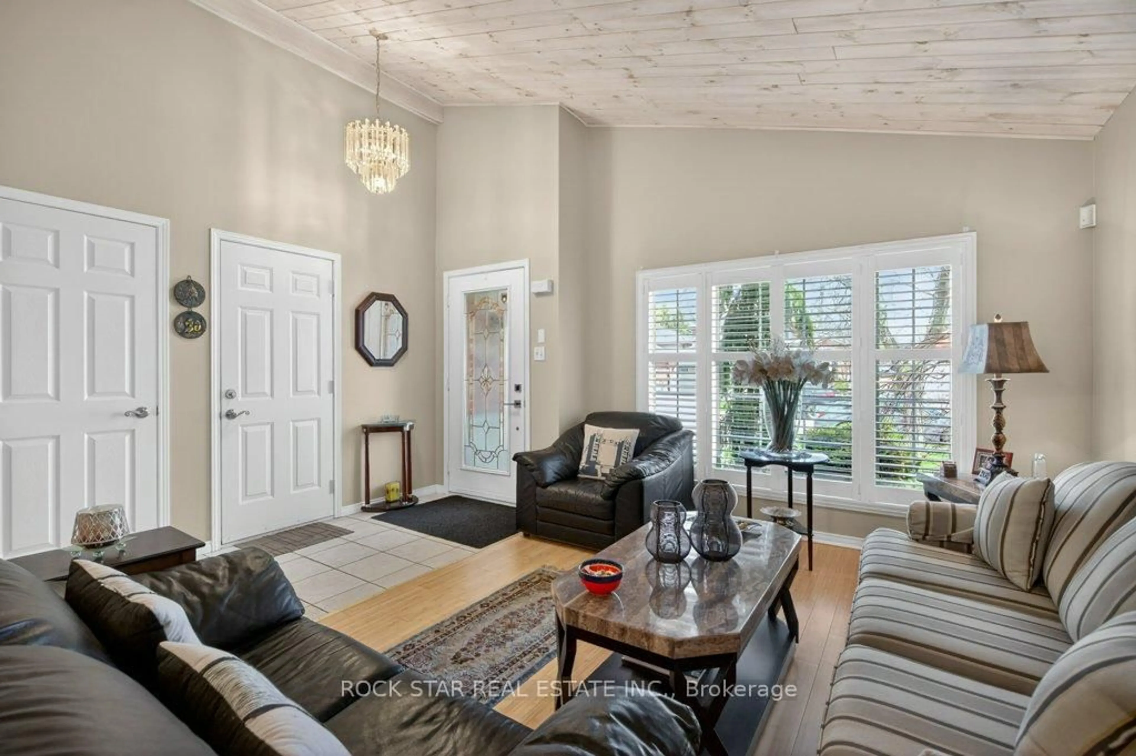 Living room with furniture, unknown for 35 Hepburn Cres, Hamilton Ontario L9C 7S4