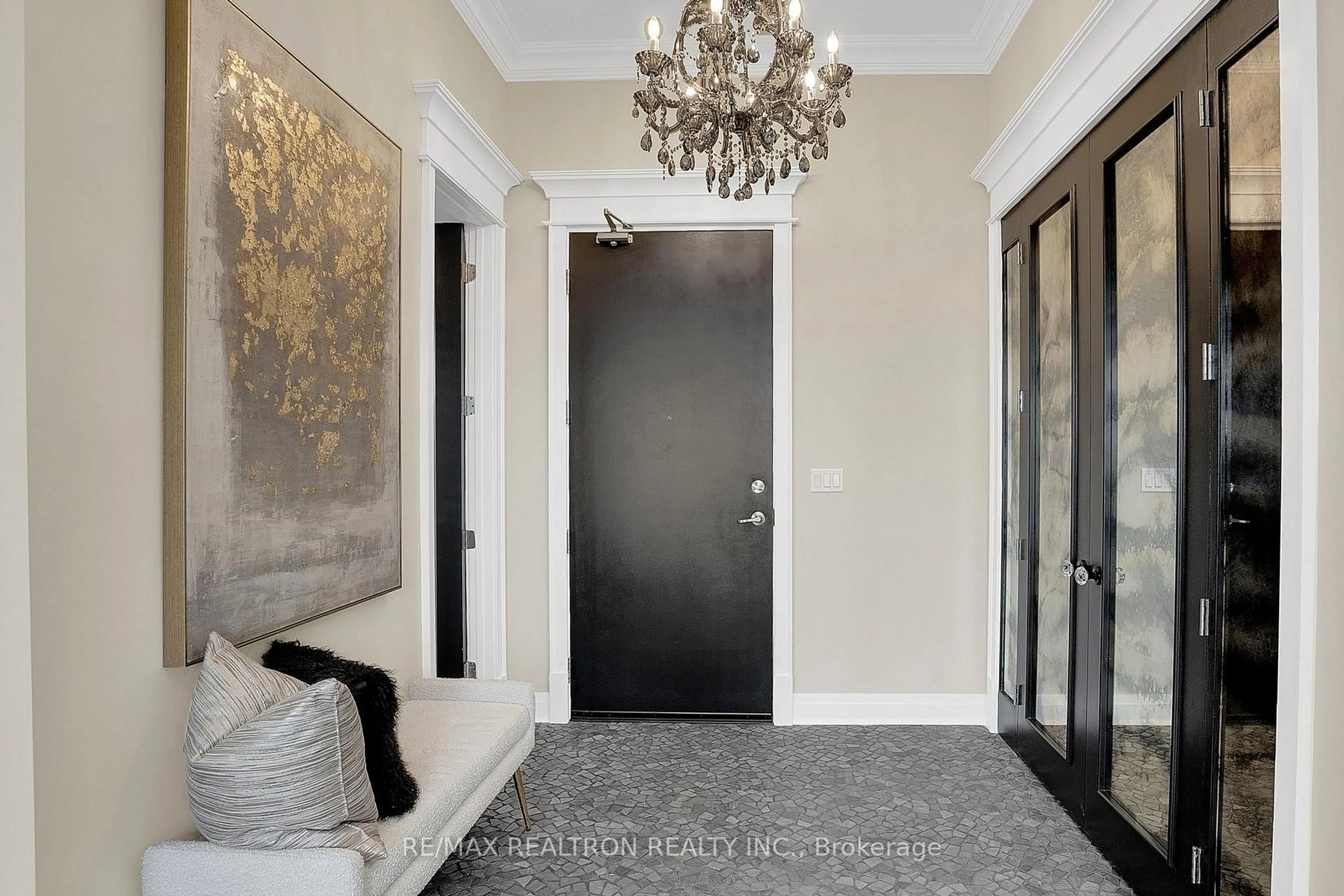 Indoor entryway for 223 Erb St #1202, Waterloo Ontario N2L 0B3