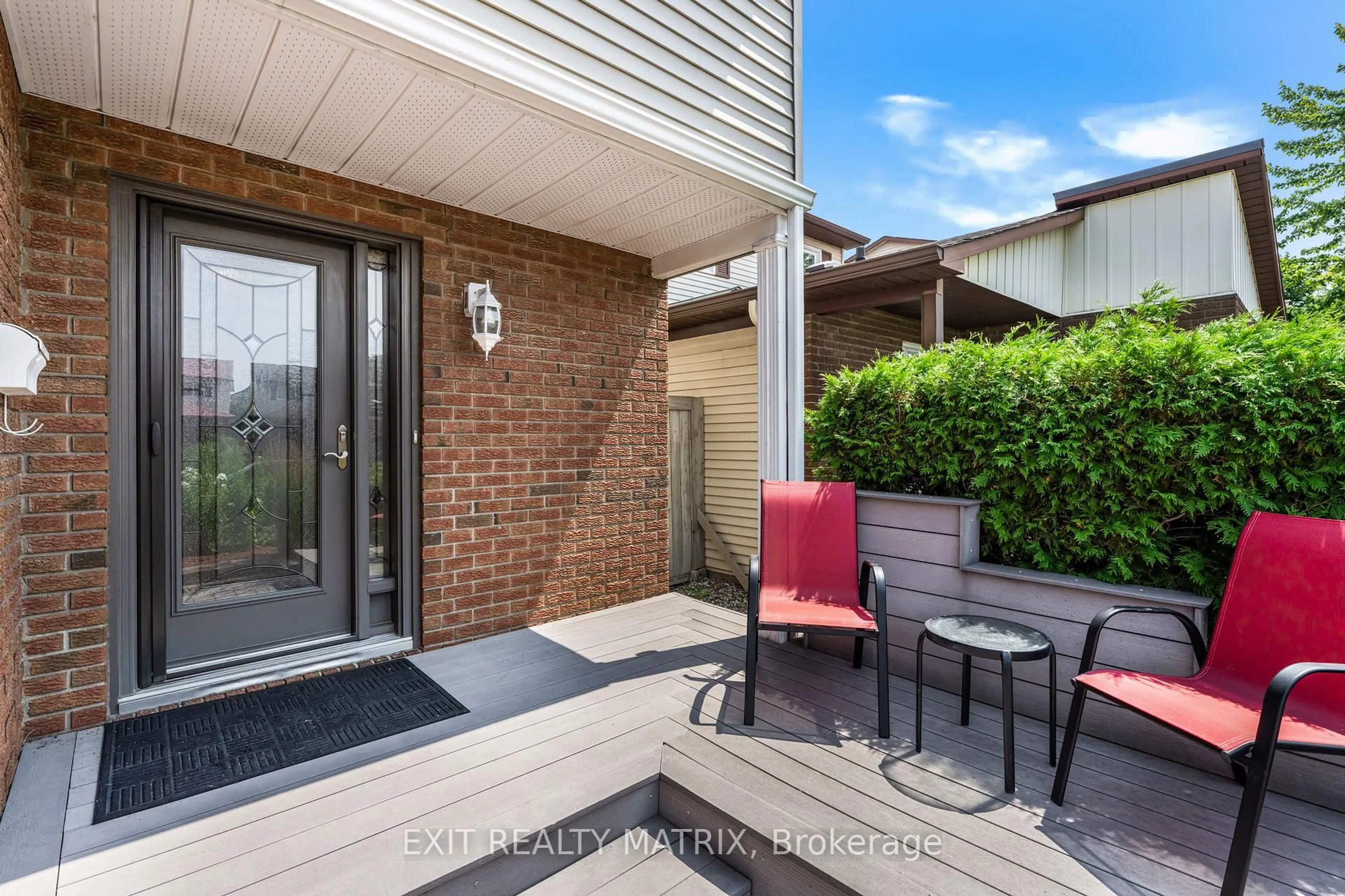 Patio, street for 1401 BORTOLOTTI Cres, Ottawa Ontario K1B 5C1