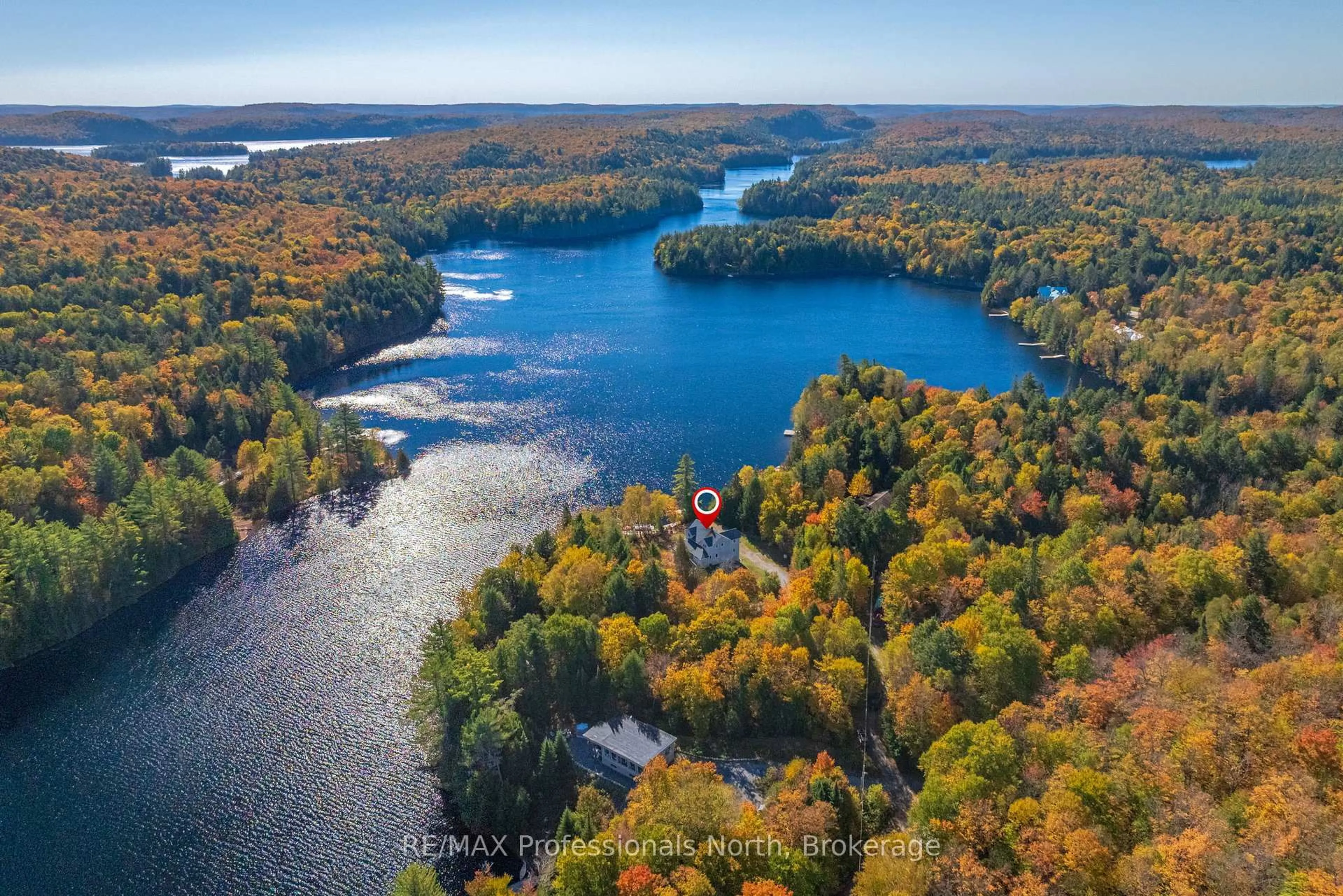 A pic from outside/outdoor area/front of a property/back of a property/a pic from drone, water/lake/river/ocean view for 2901 Limberlost Rd #3, Lake of Bays Ontario P1H 2J6